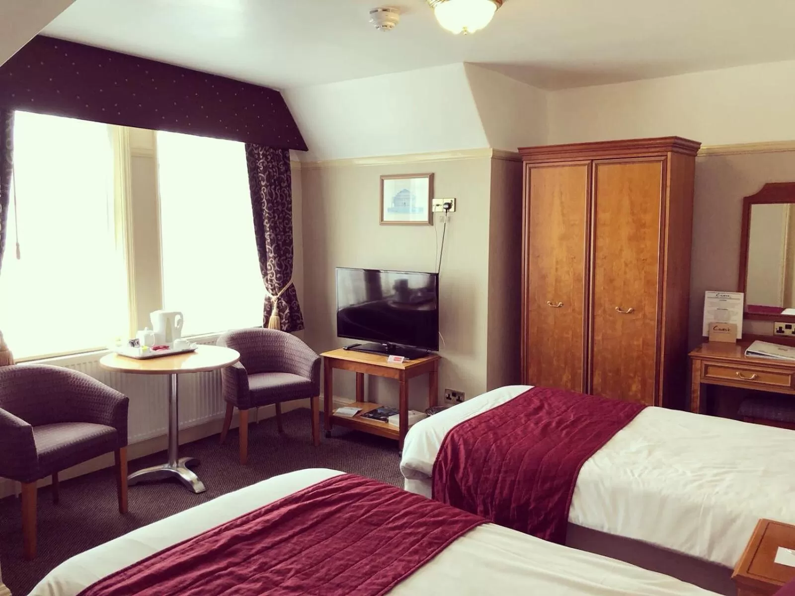 Bed in Hotel Victoria