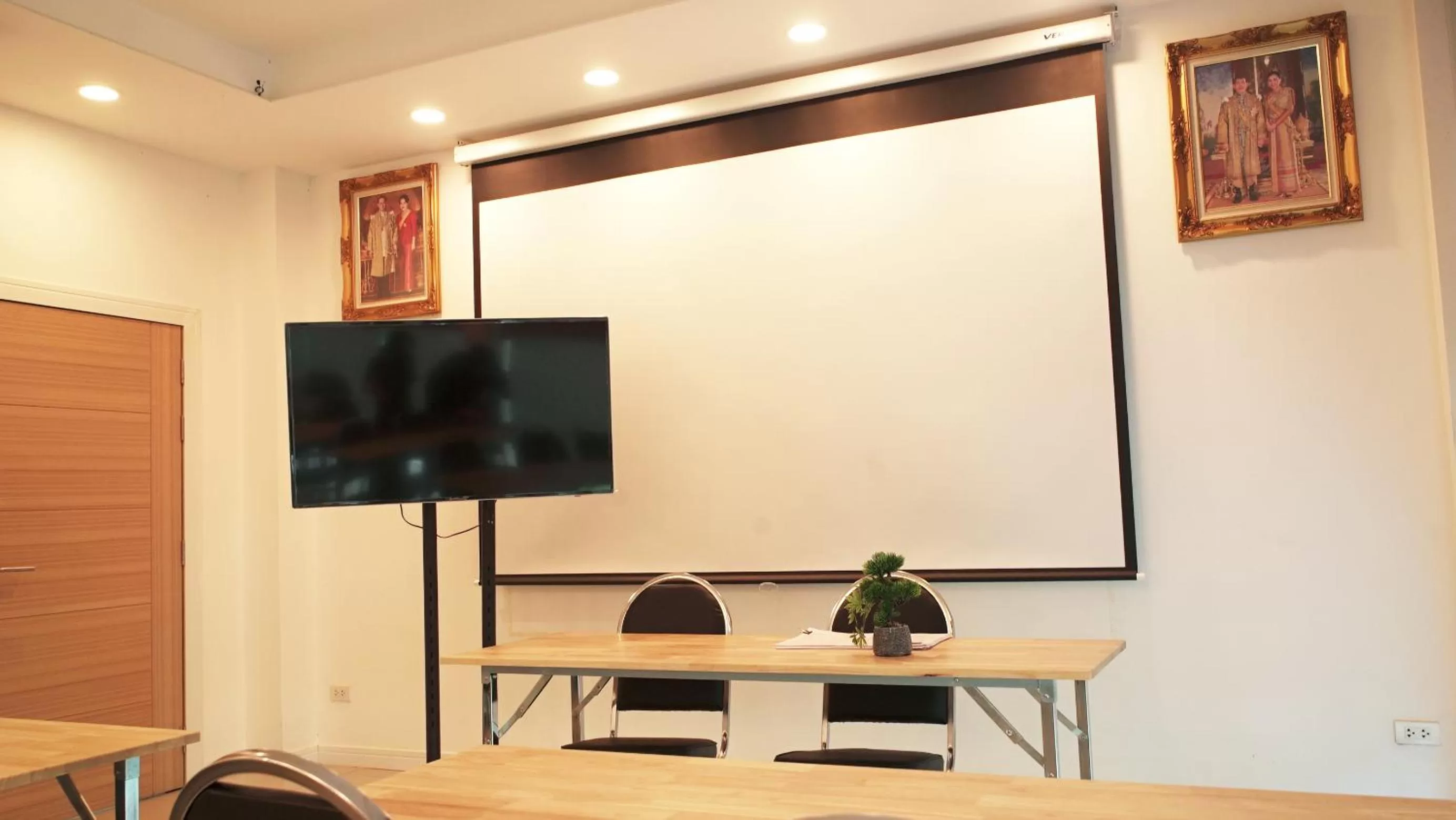 TV/Entertainment Center in The White Garden Premier Saraburi