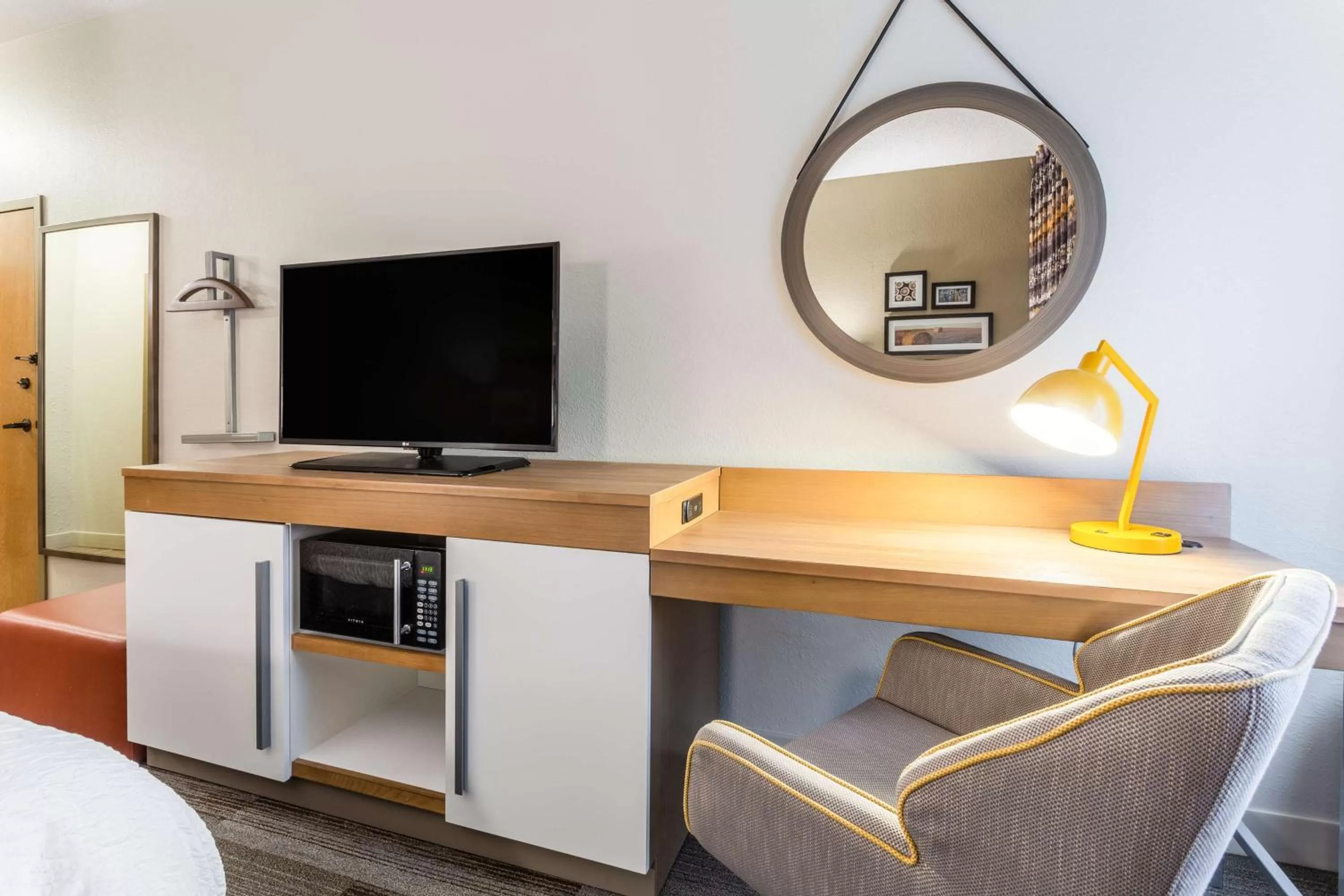 Double Room - Disability Access Tub in Hampton Inn Cedar Rapids