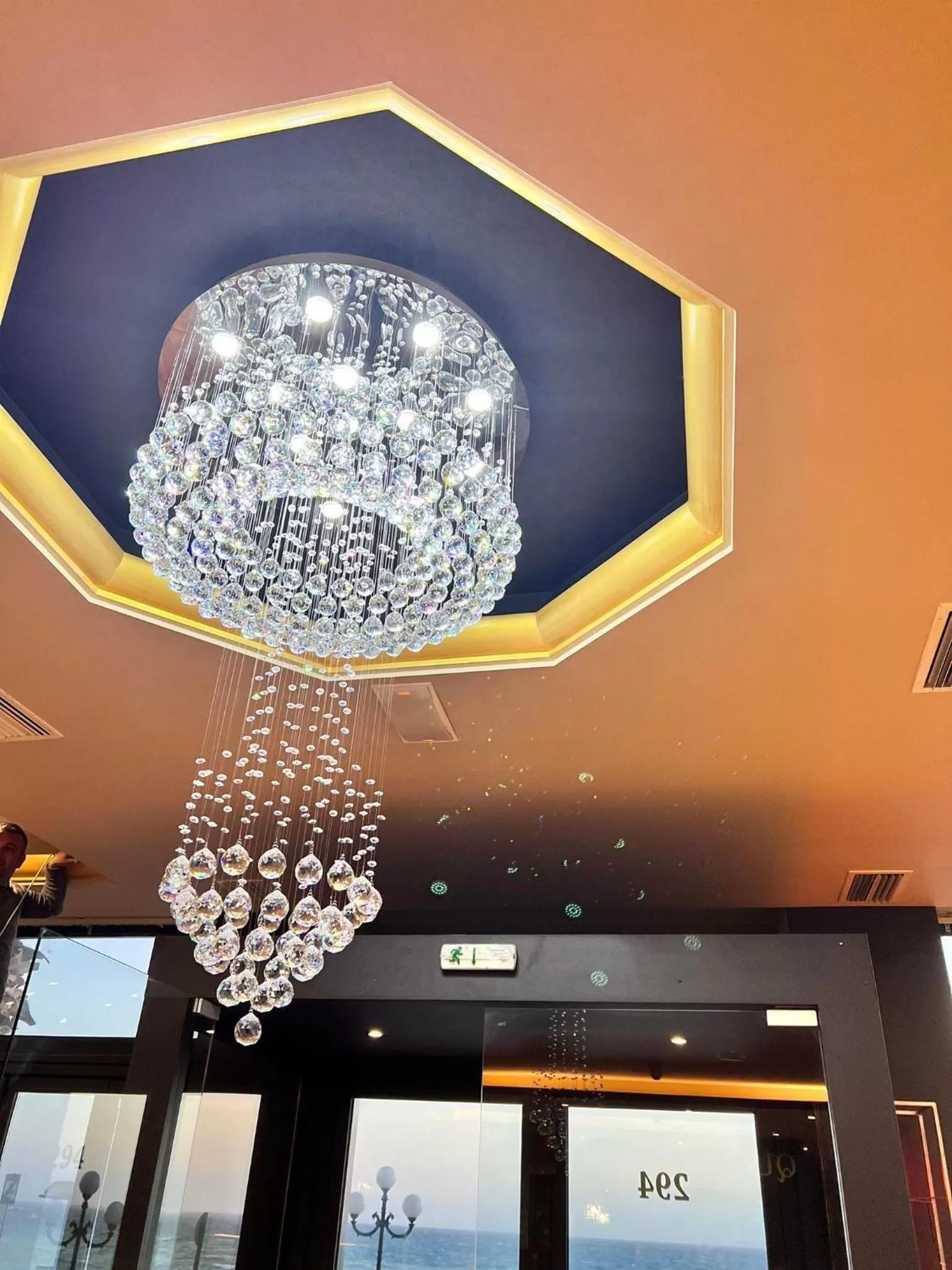 Lounge or bar in Queens Leriotis Hotel