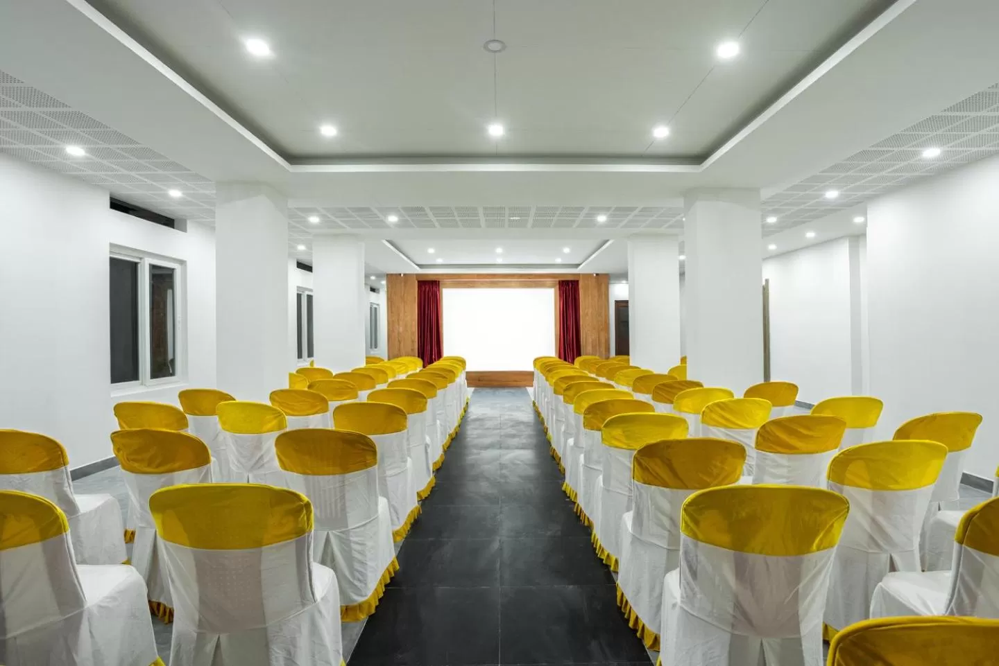 Meeting/conference room, Banquet Facilities in HOTEL WHITE HOUSE, Munnar