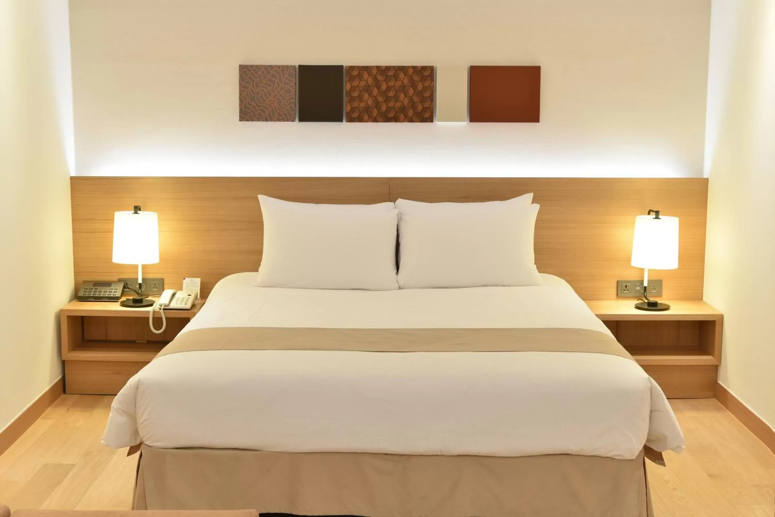 Suite in Pacific Hotel Suite in Pacific Hotel