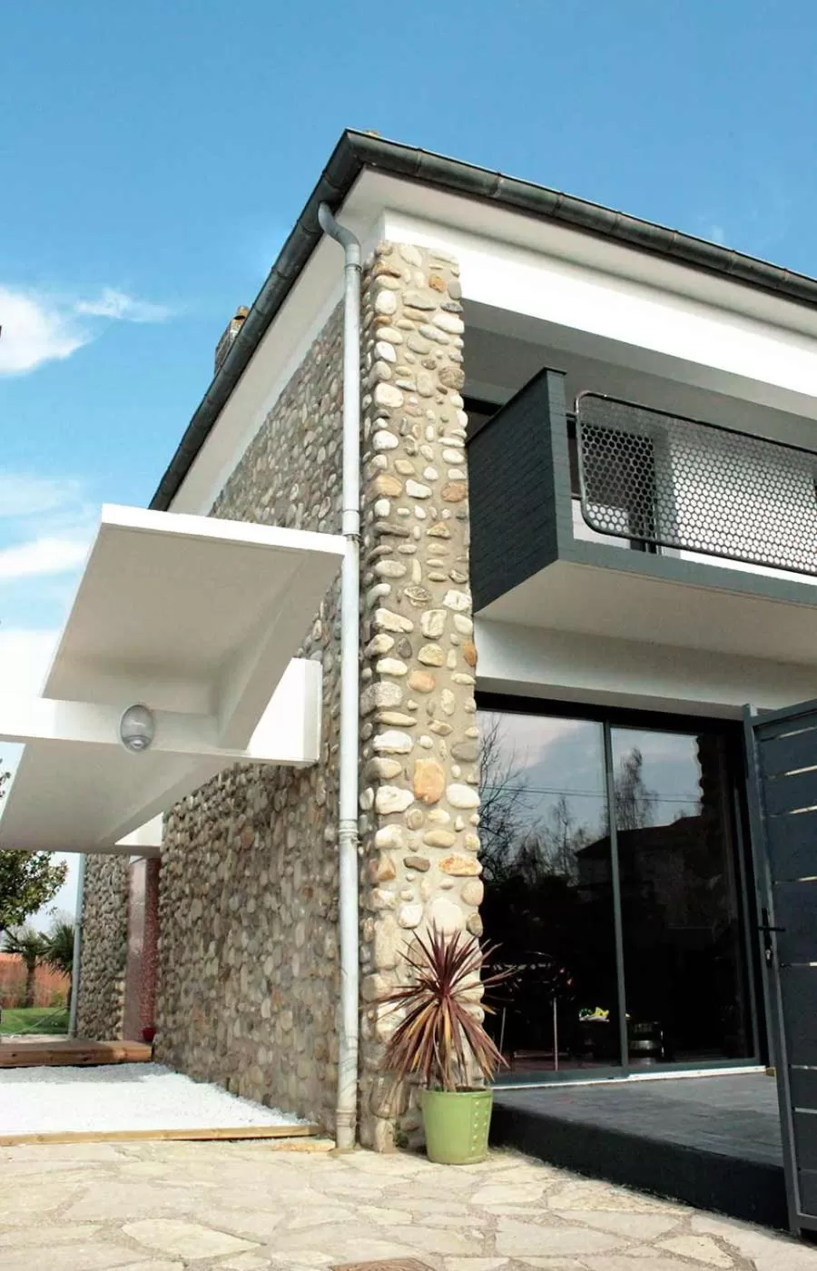 Facade/entrance in La Galerie