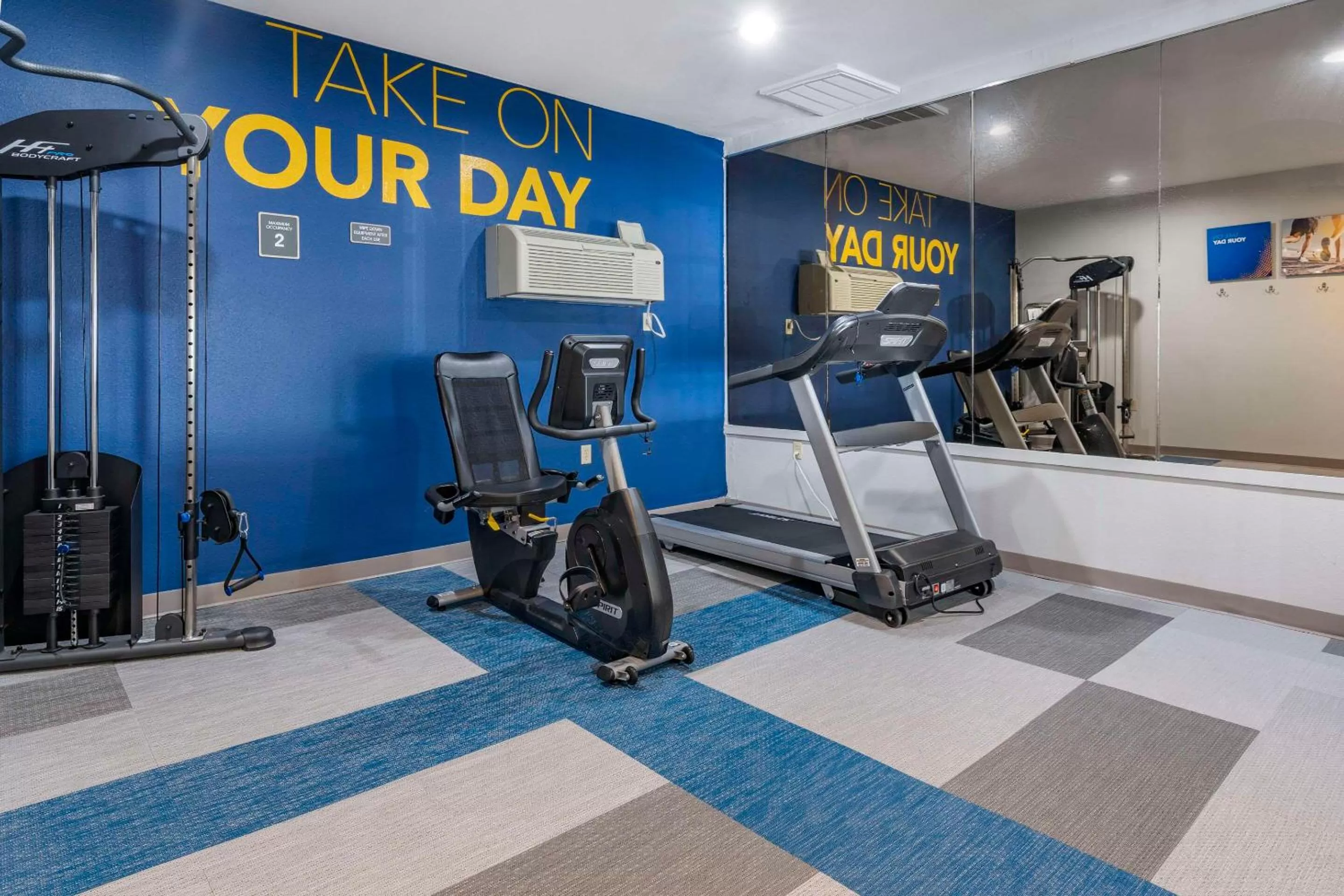 Fitness centre/facilities in Comfort Inn & Suites