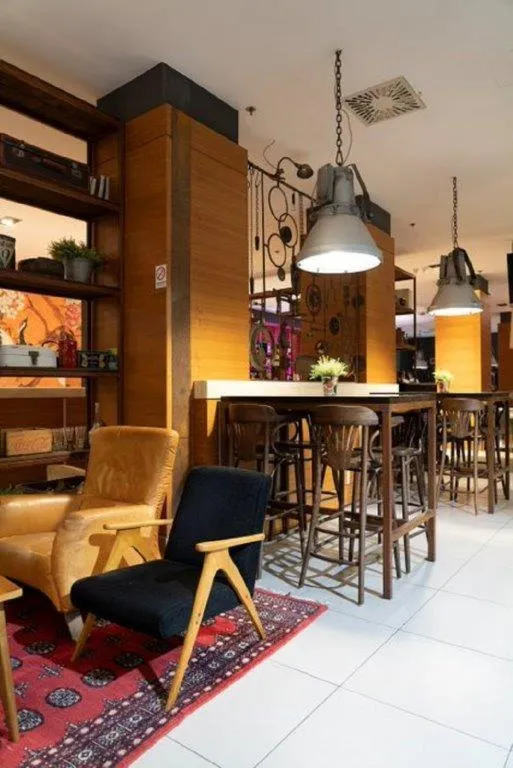 Restaurant/places to eat in Hotel Sliško