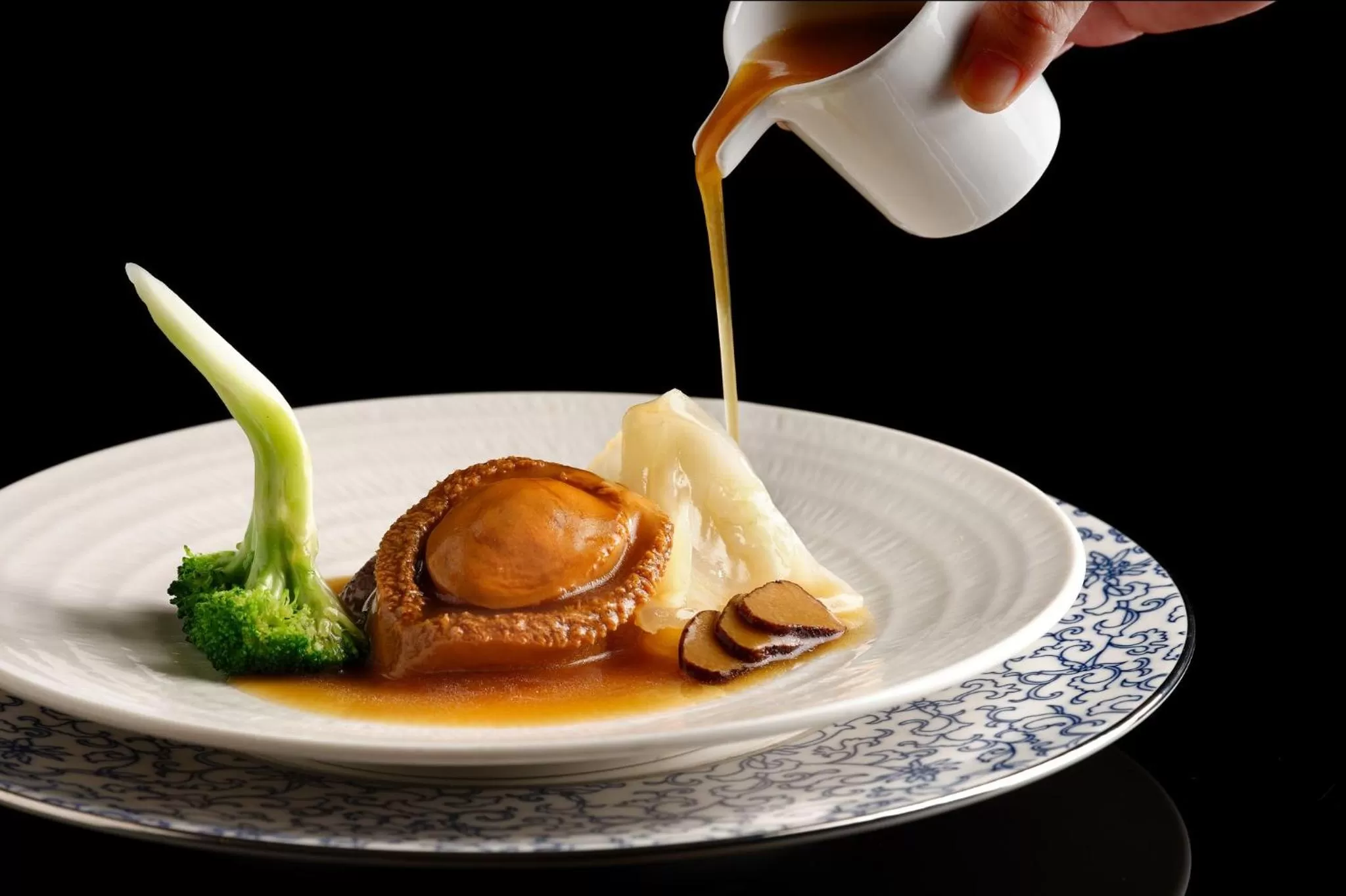 Restaurant/places to eat in InterContinental Singapore by IHG