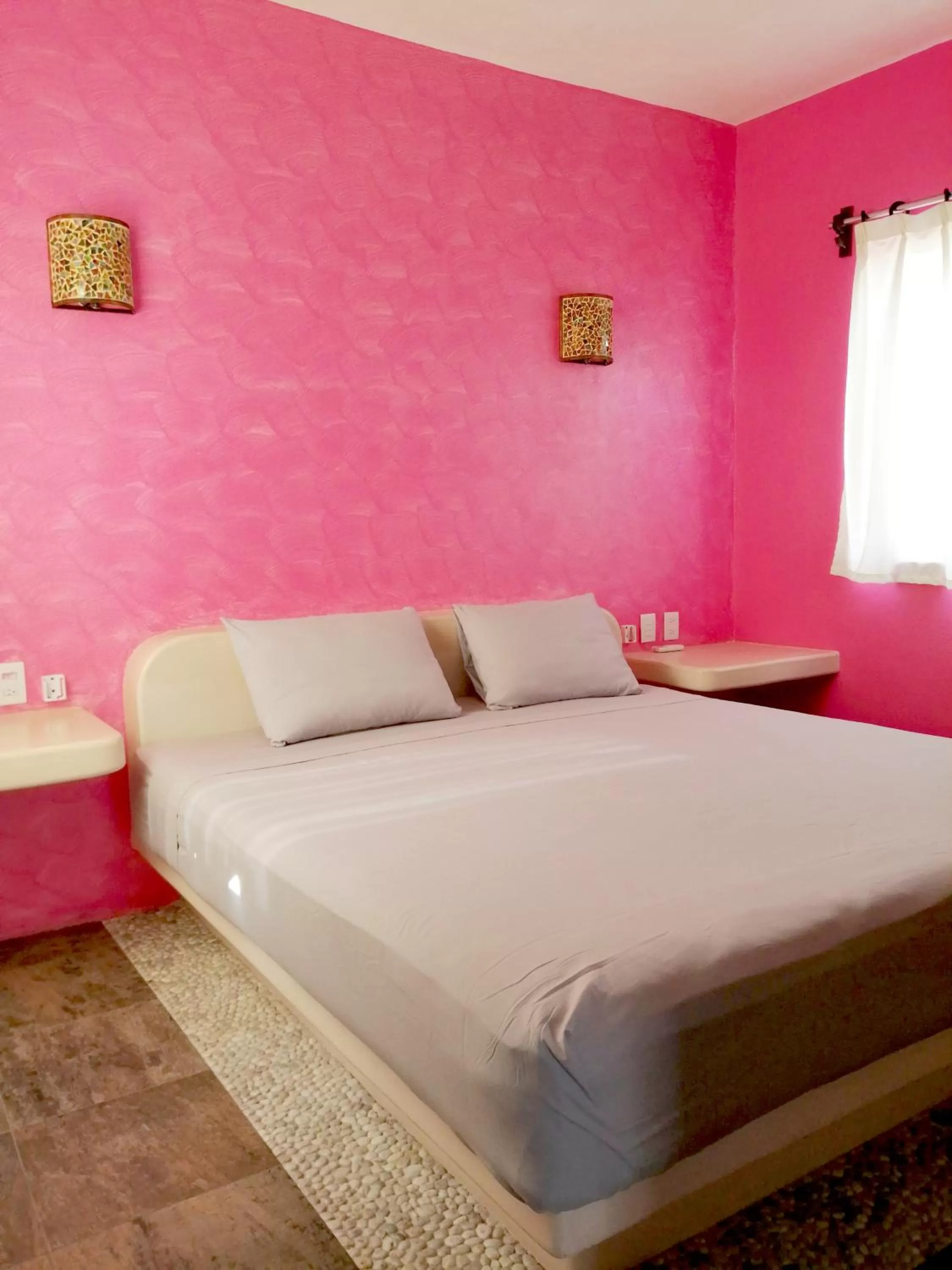 Bed in Ceiba Studios