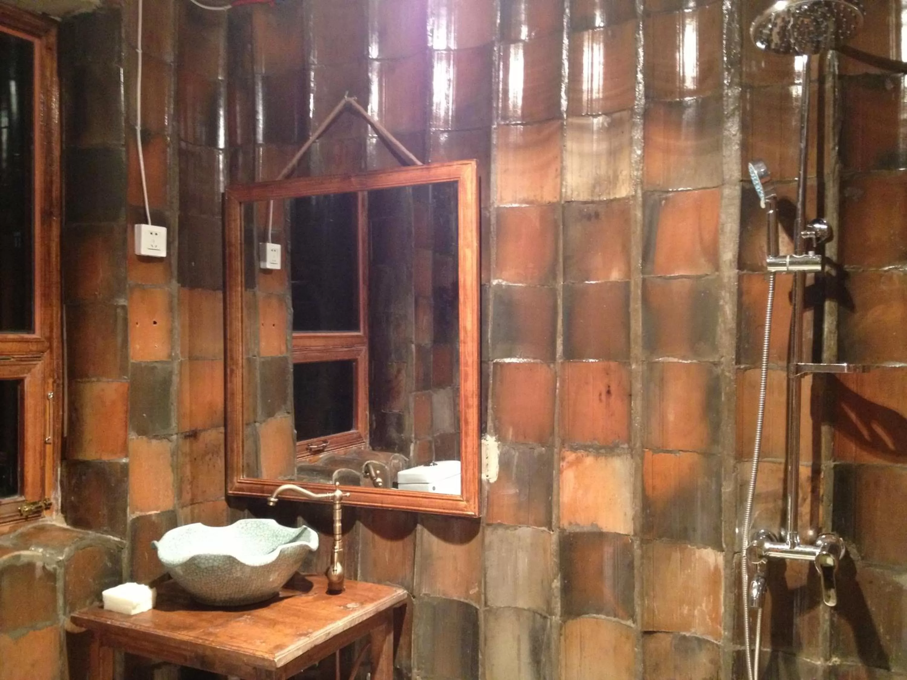 Decorative detail, Bathroom in The Lily Pad Inn