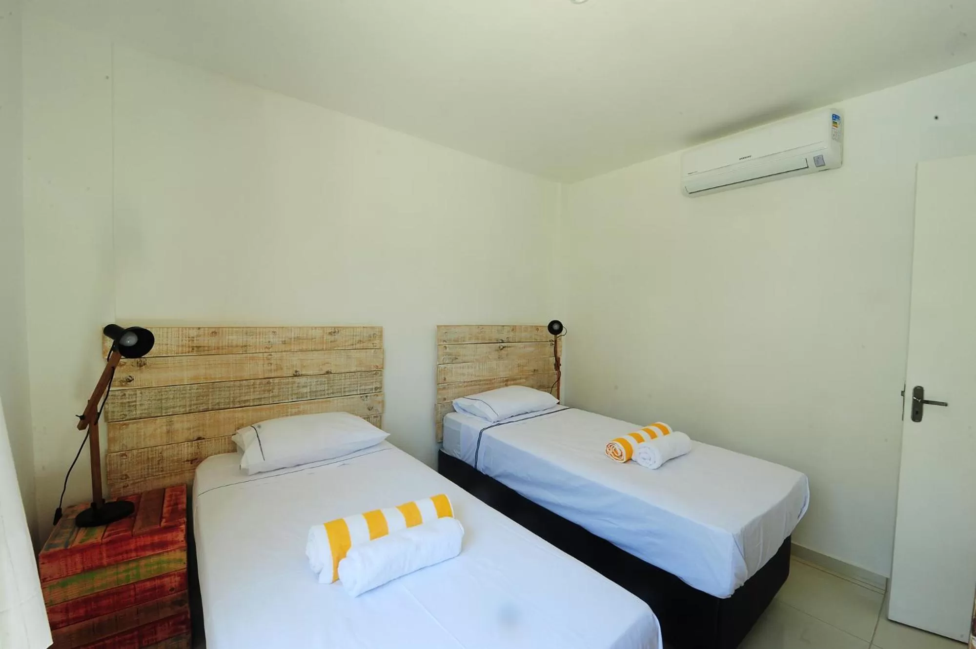 Bed in Manga Verde Beach Residence