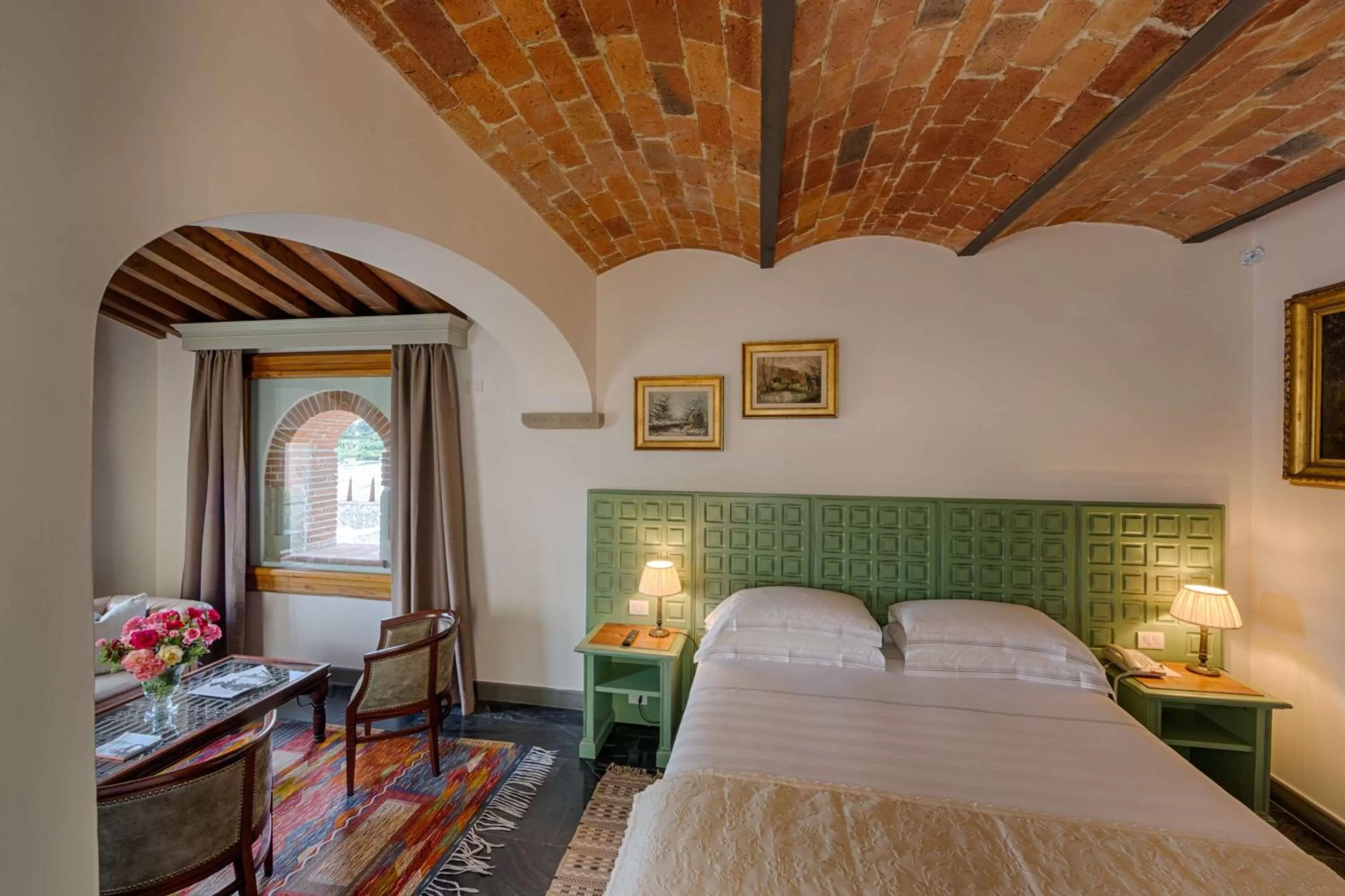 Bedroom, Bed in Hotel Mulino di Firenze - WorldHotels Crafted