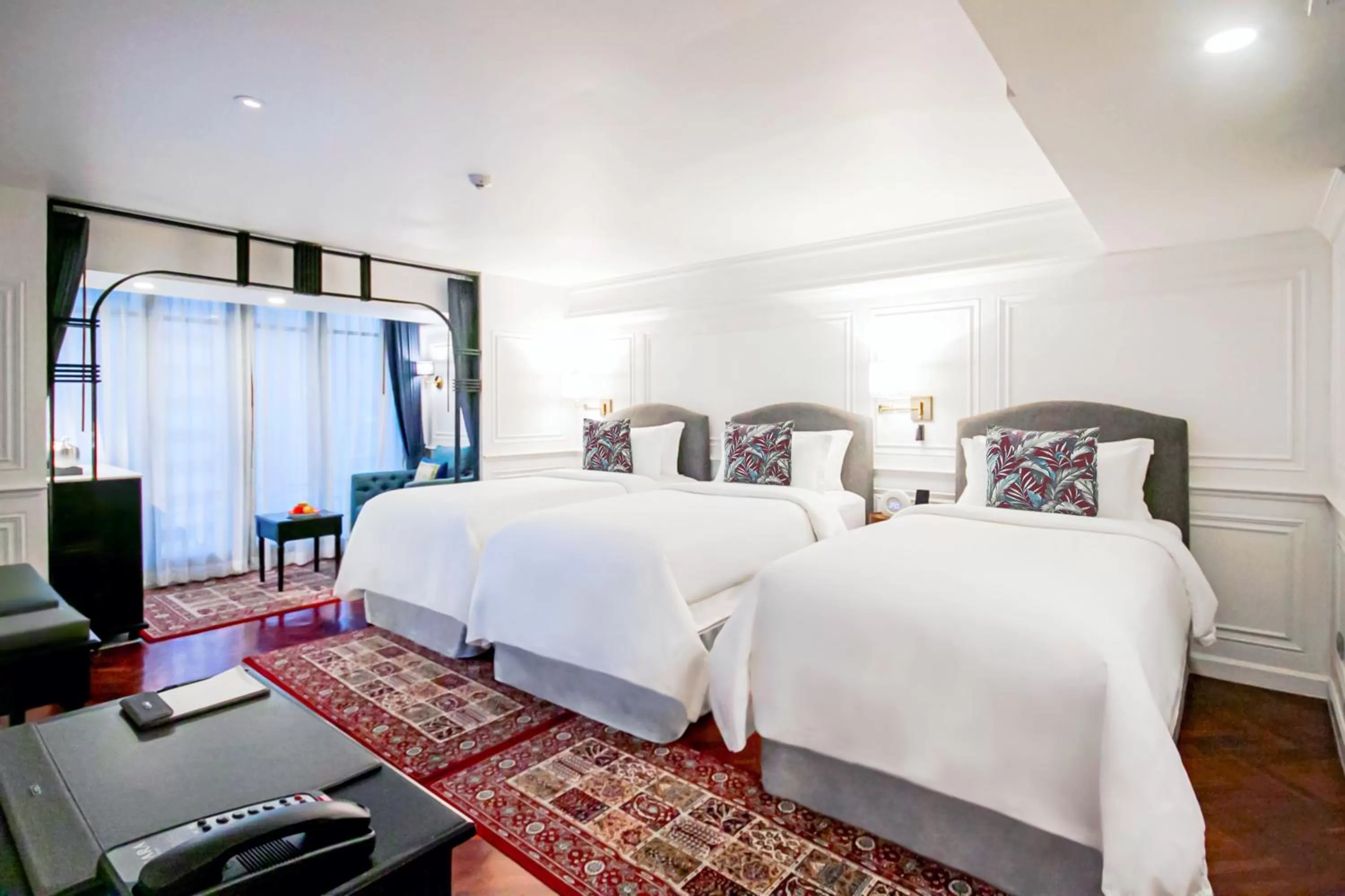 Bedroom, Bed in Akara Hotel