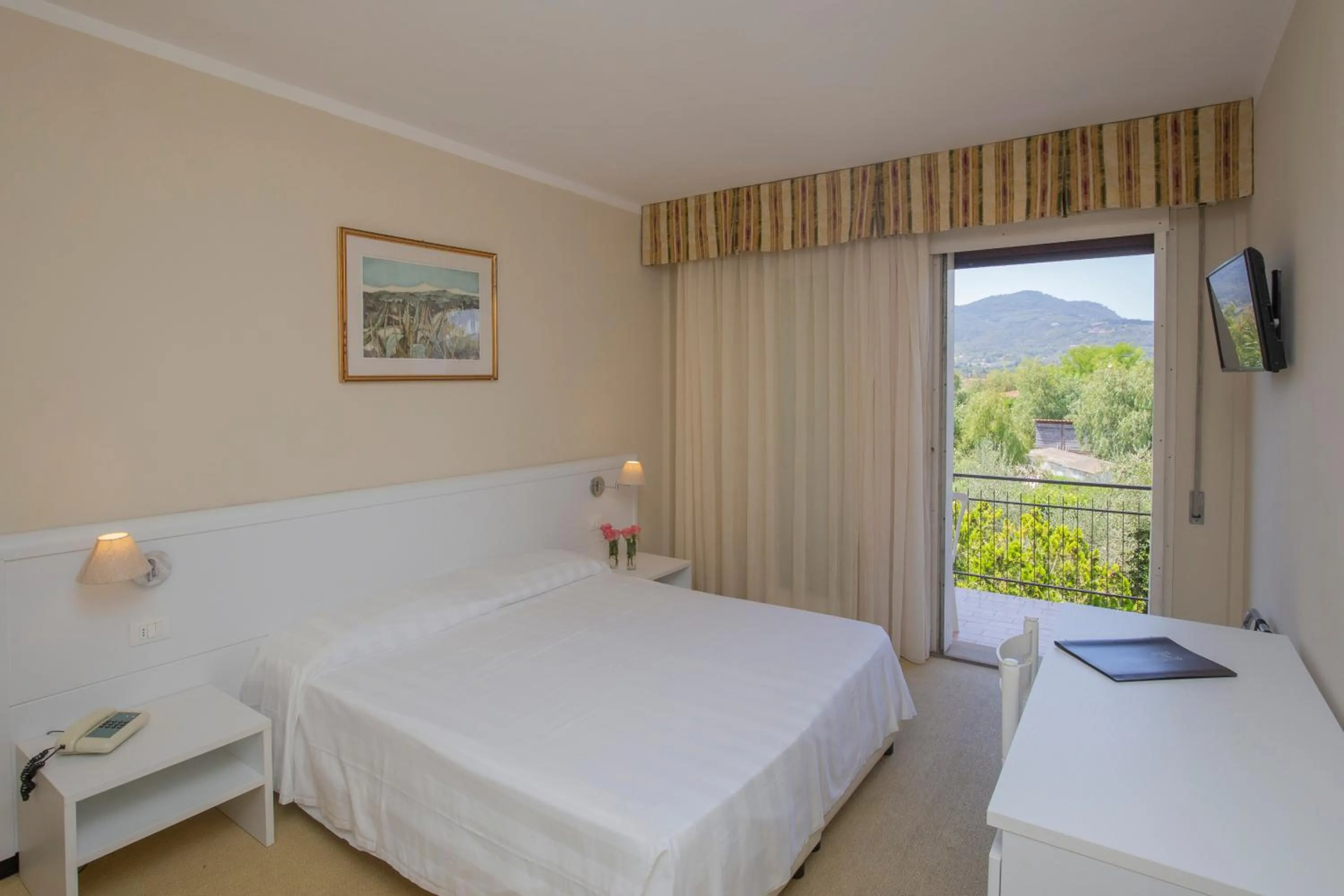 Bed in Hotel Fabricia