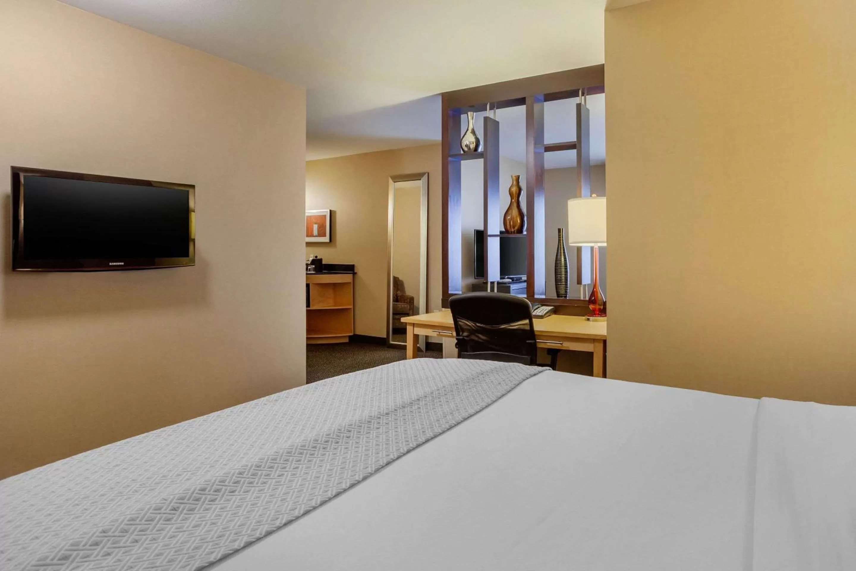 Photo of the whole room in Cambria Hotel Ft Collins