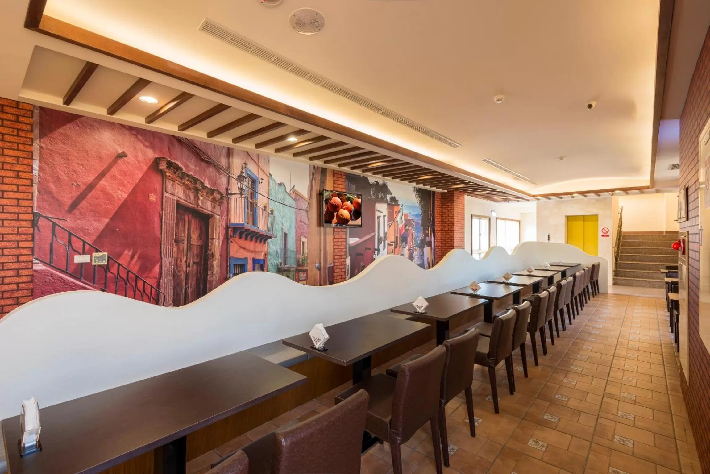 Restaurant/places to eat in Duo Romance Hotel