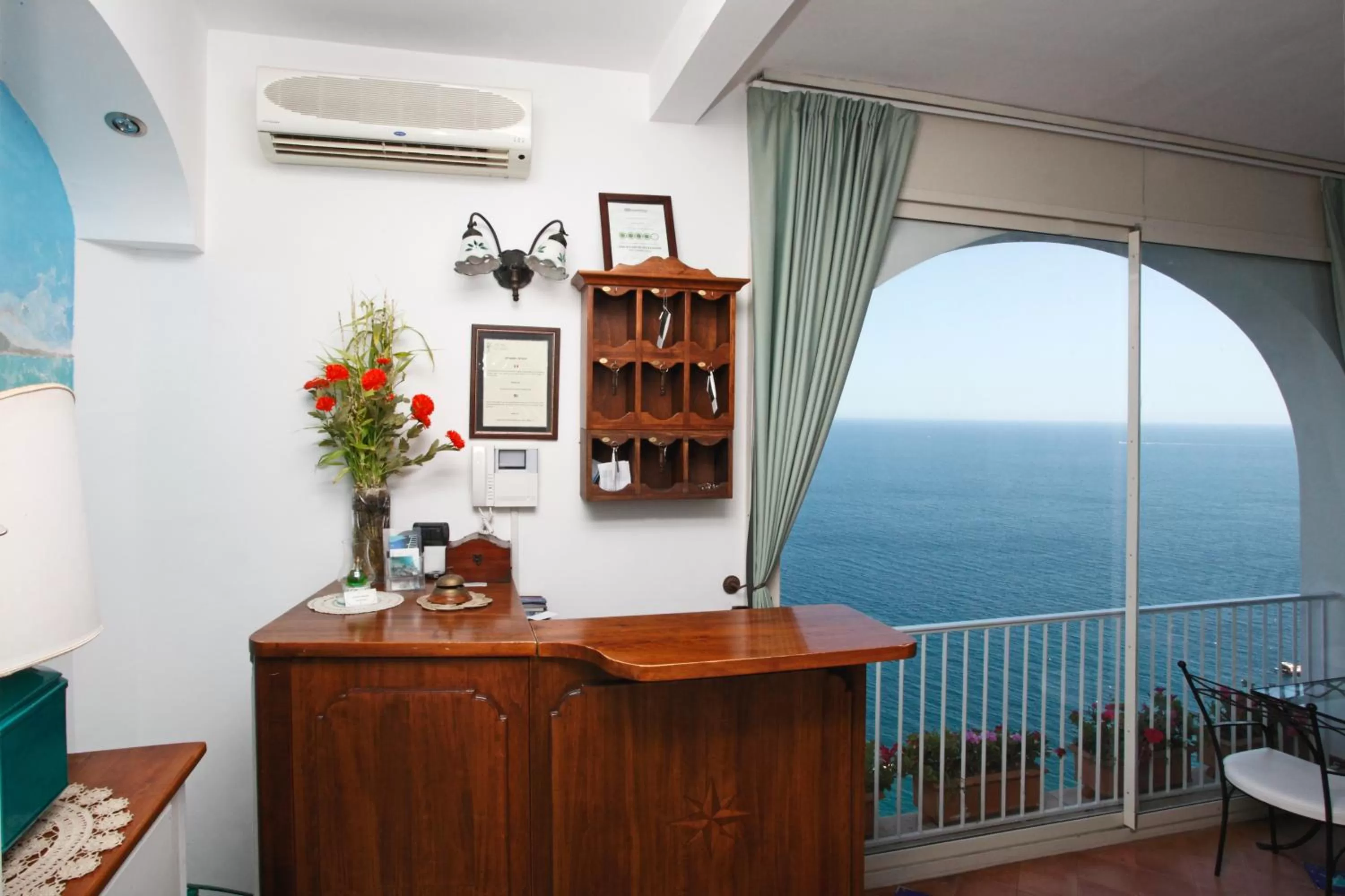 Facade/entrance in Hotel La Ninfa