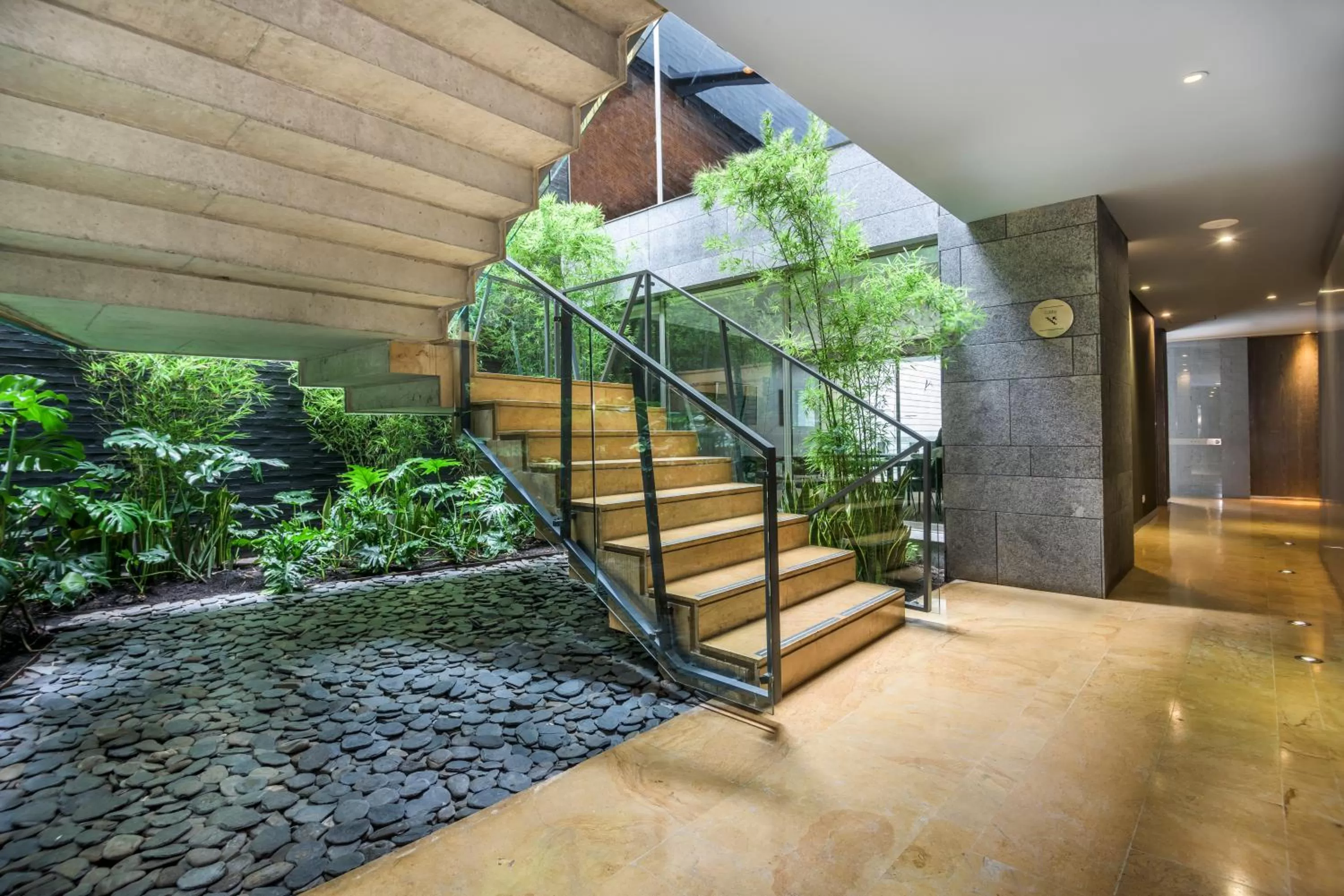 Area and facilities in BOG Hotel