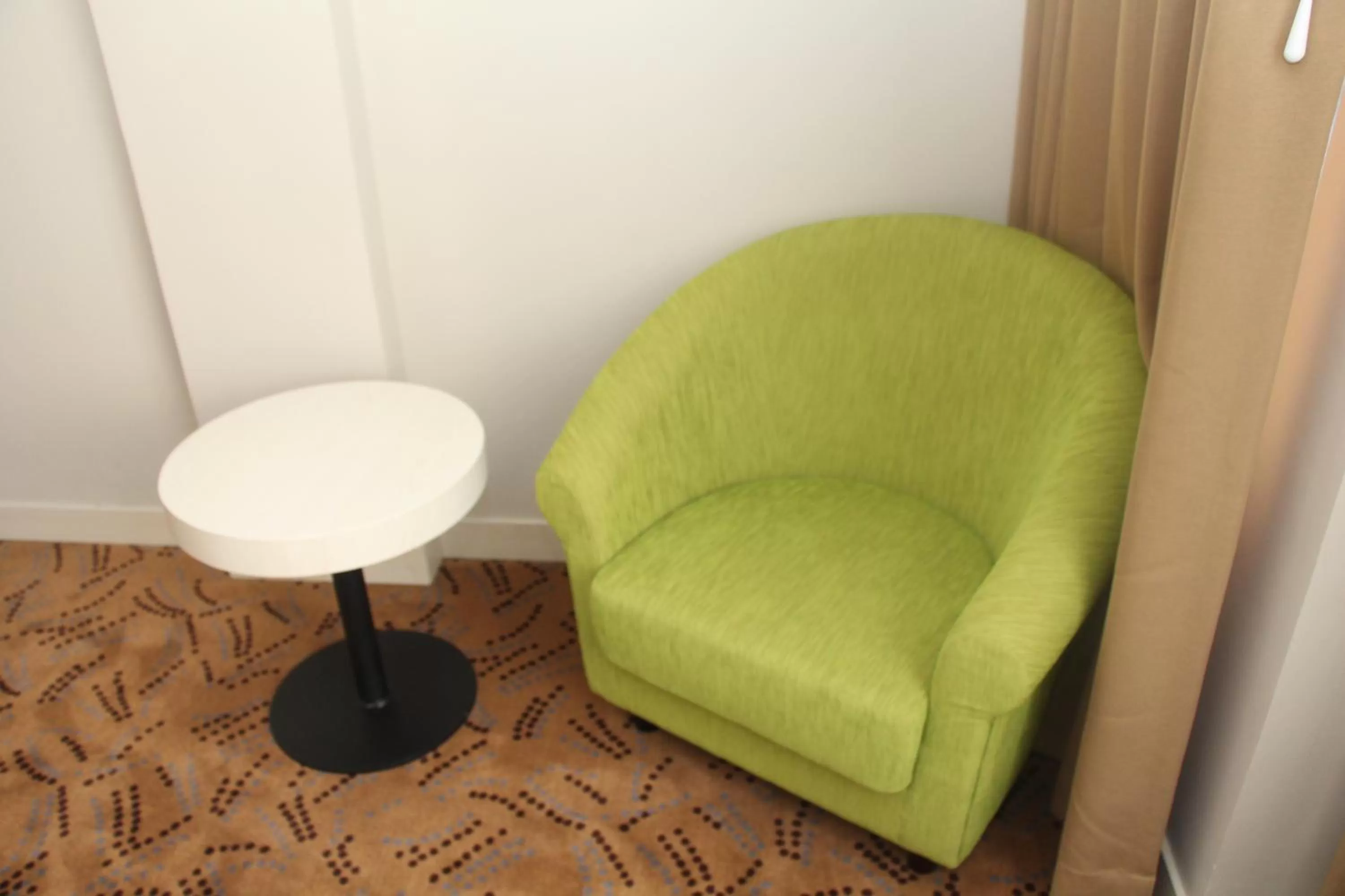 Seating area in Swiss-Belinn Balikpapan