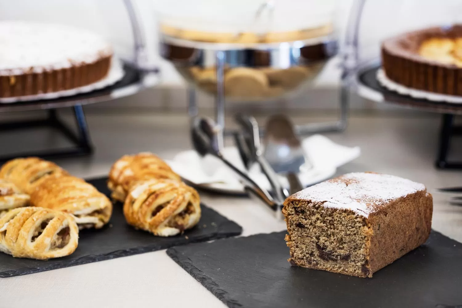Continental breakfast in Hotel Internazionale Bellinzona