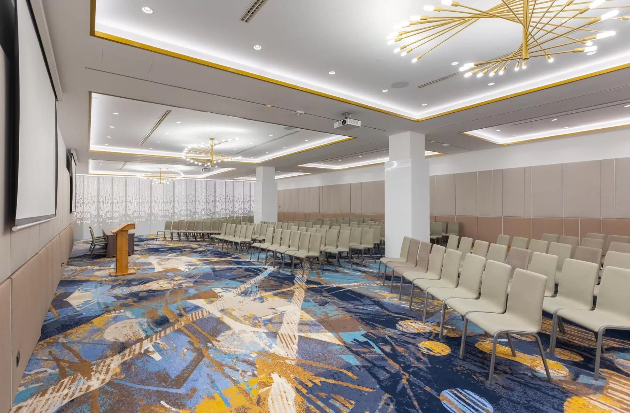 Meeting/conference room in Crowne Plaza Belgrade by IHG