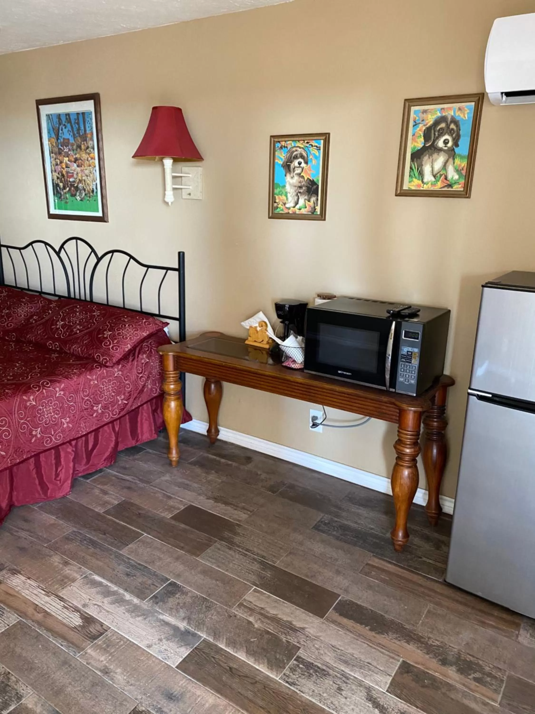 Bedroom in Capri Beach Hotel