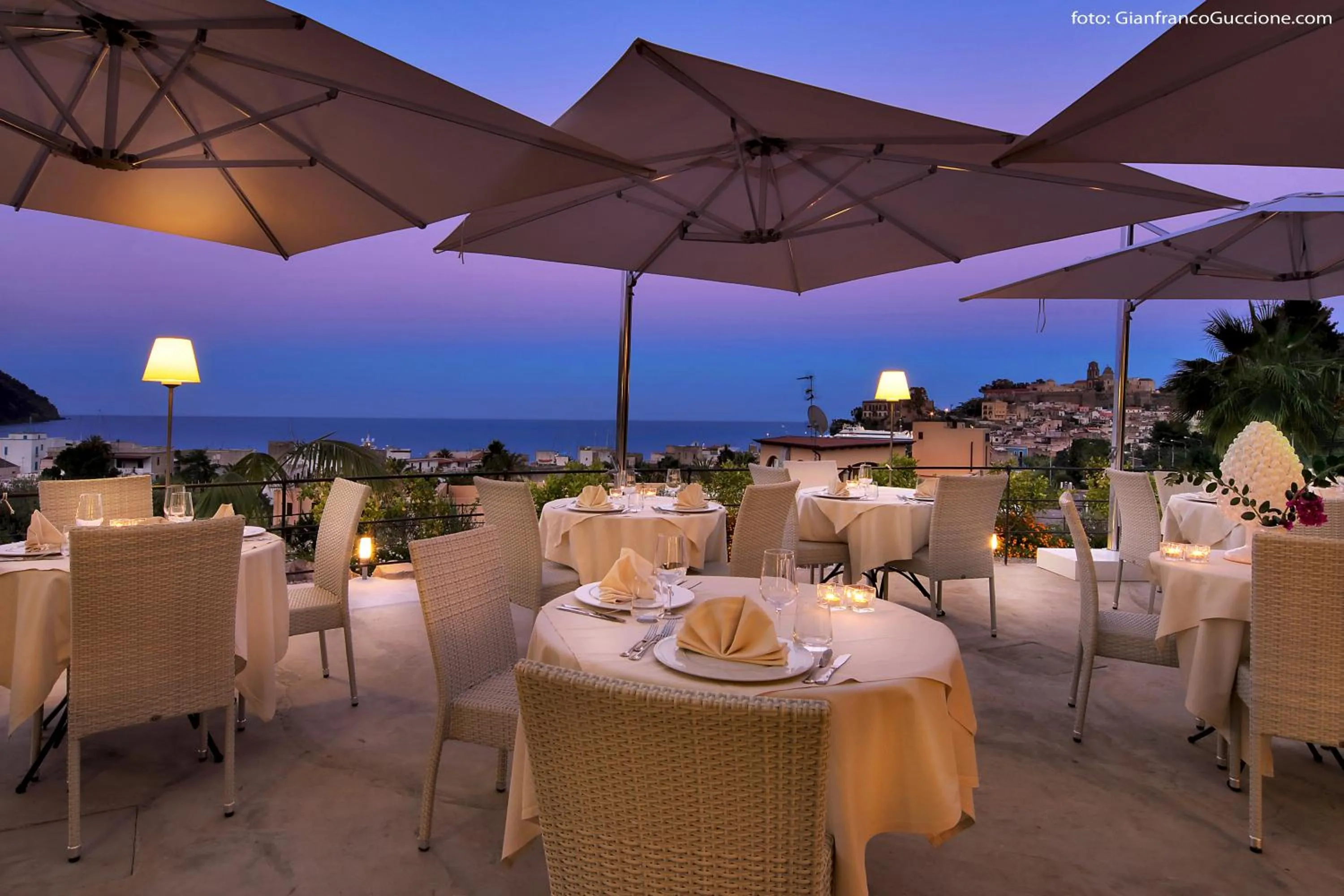 Restaurant/places to eat in Hotel Mea - Aeolian Charme