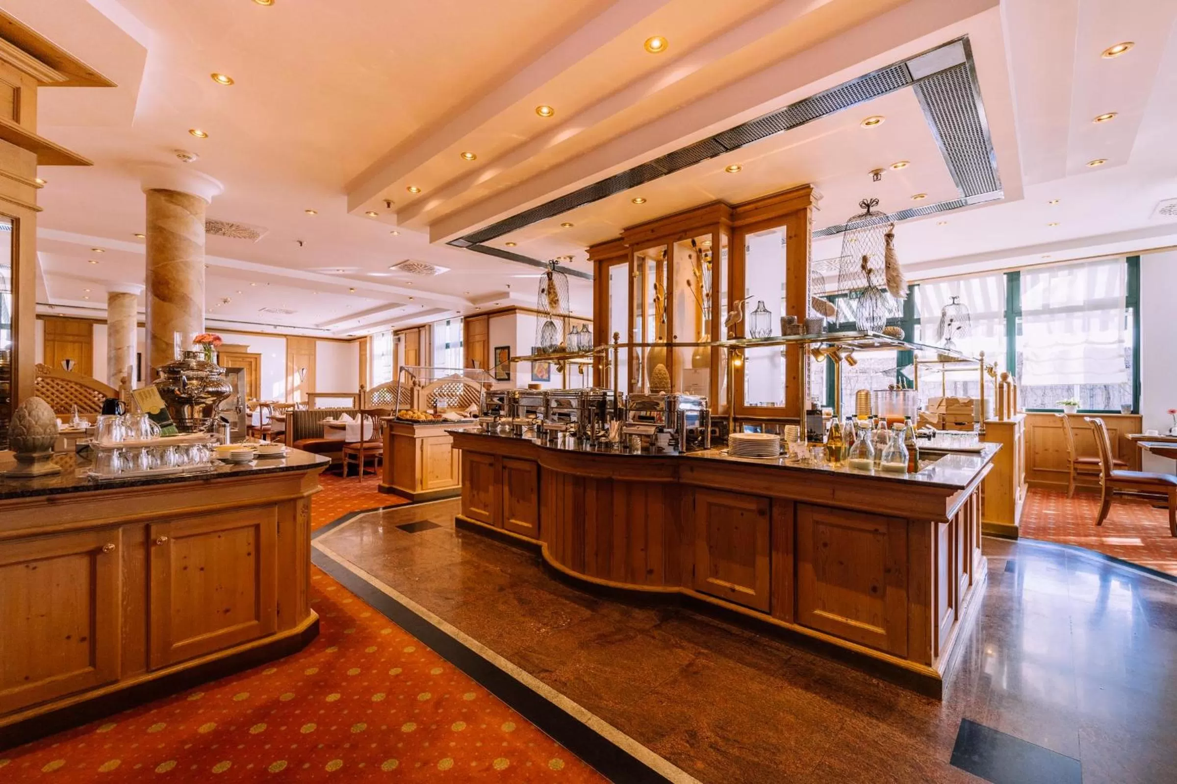 Breakfast in Atomis Hotel Munich Airport by Mercure