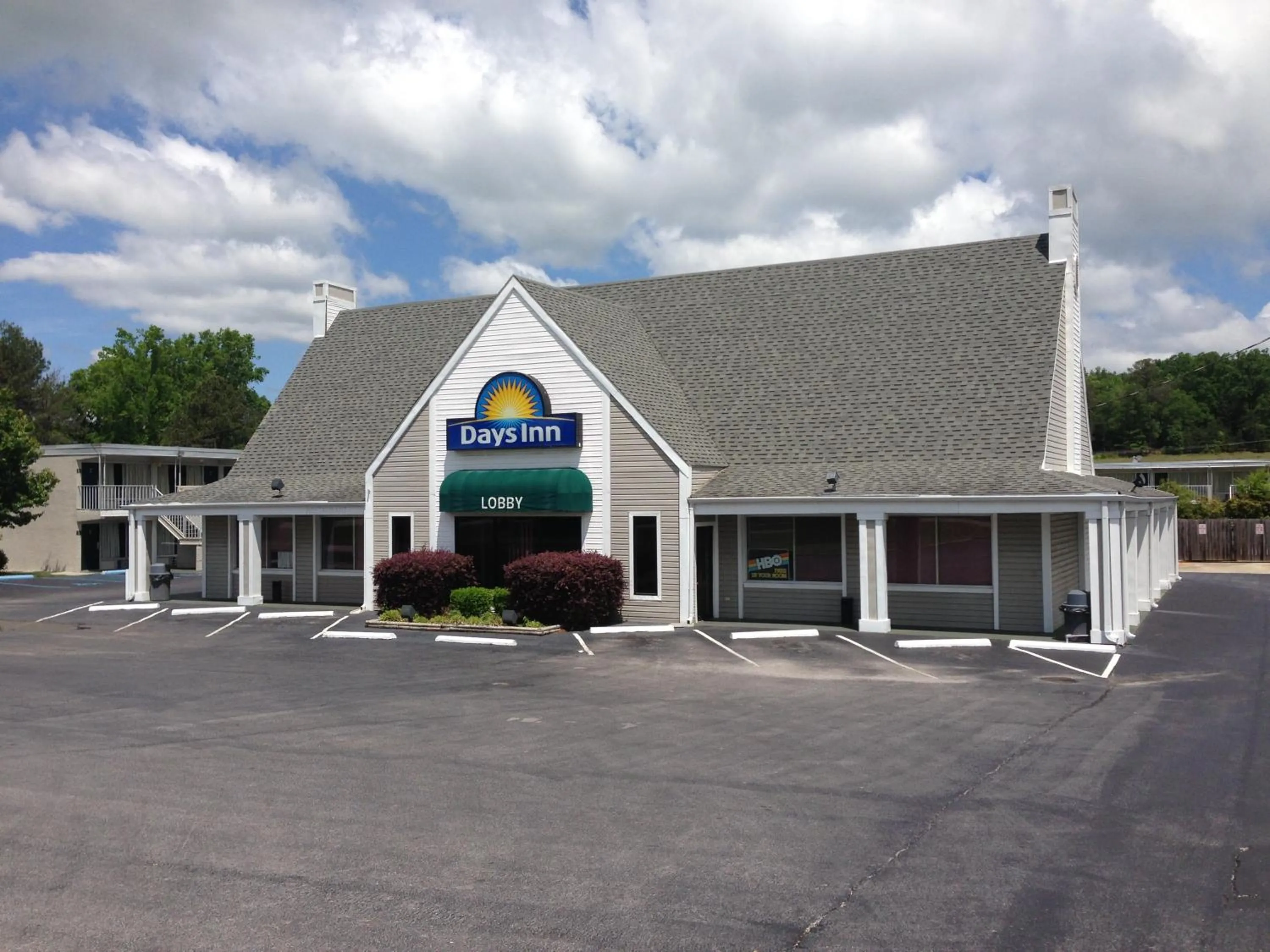 Facade/entrance in Days Inn by Wyndham Cullman