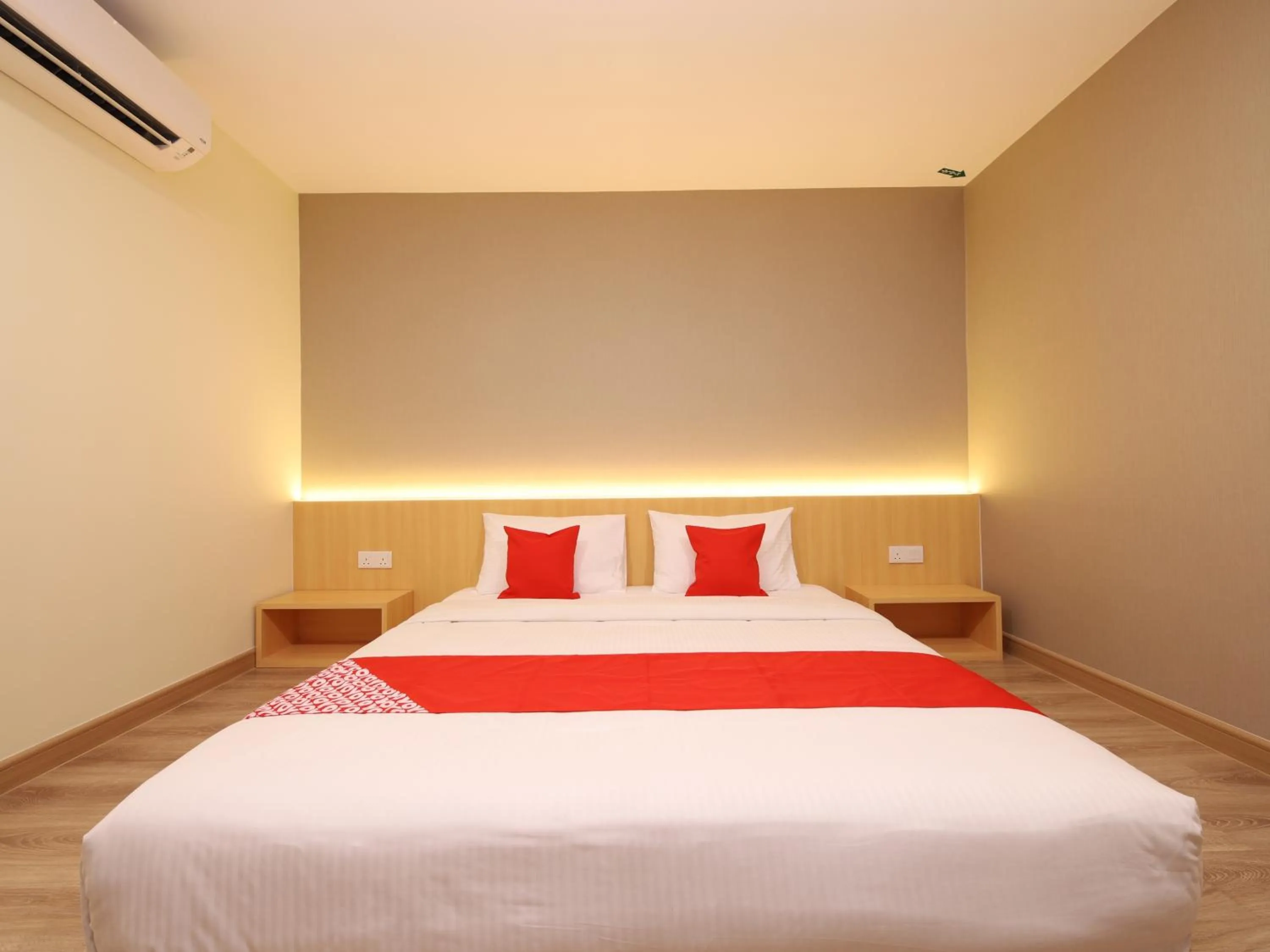 Bedroom, Bed in Hotel 101 Ulu Tiram