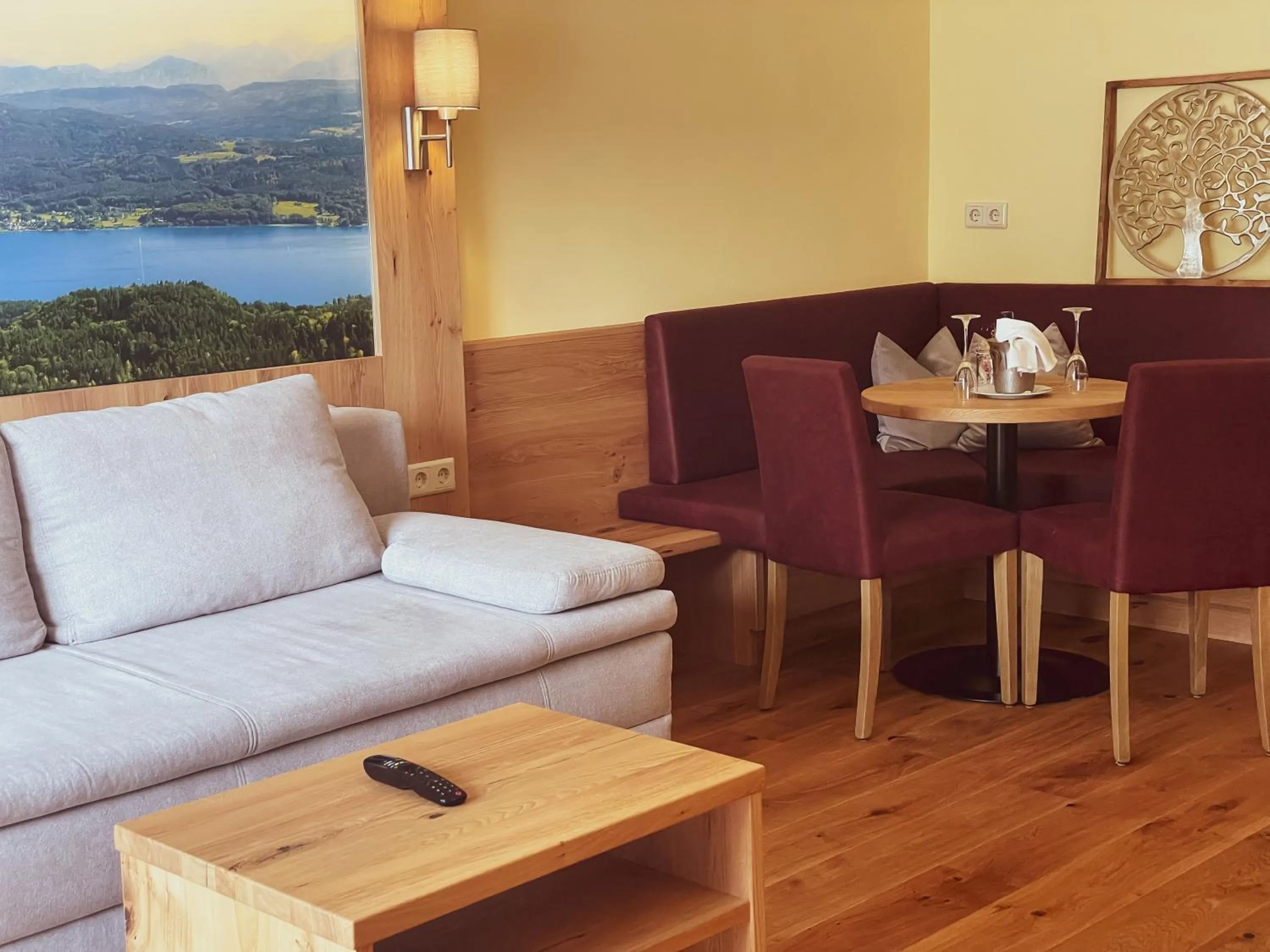 Photo of the whole room in Hotel Kärnten