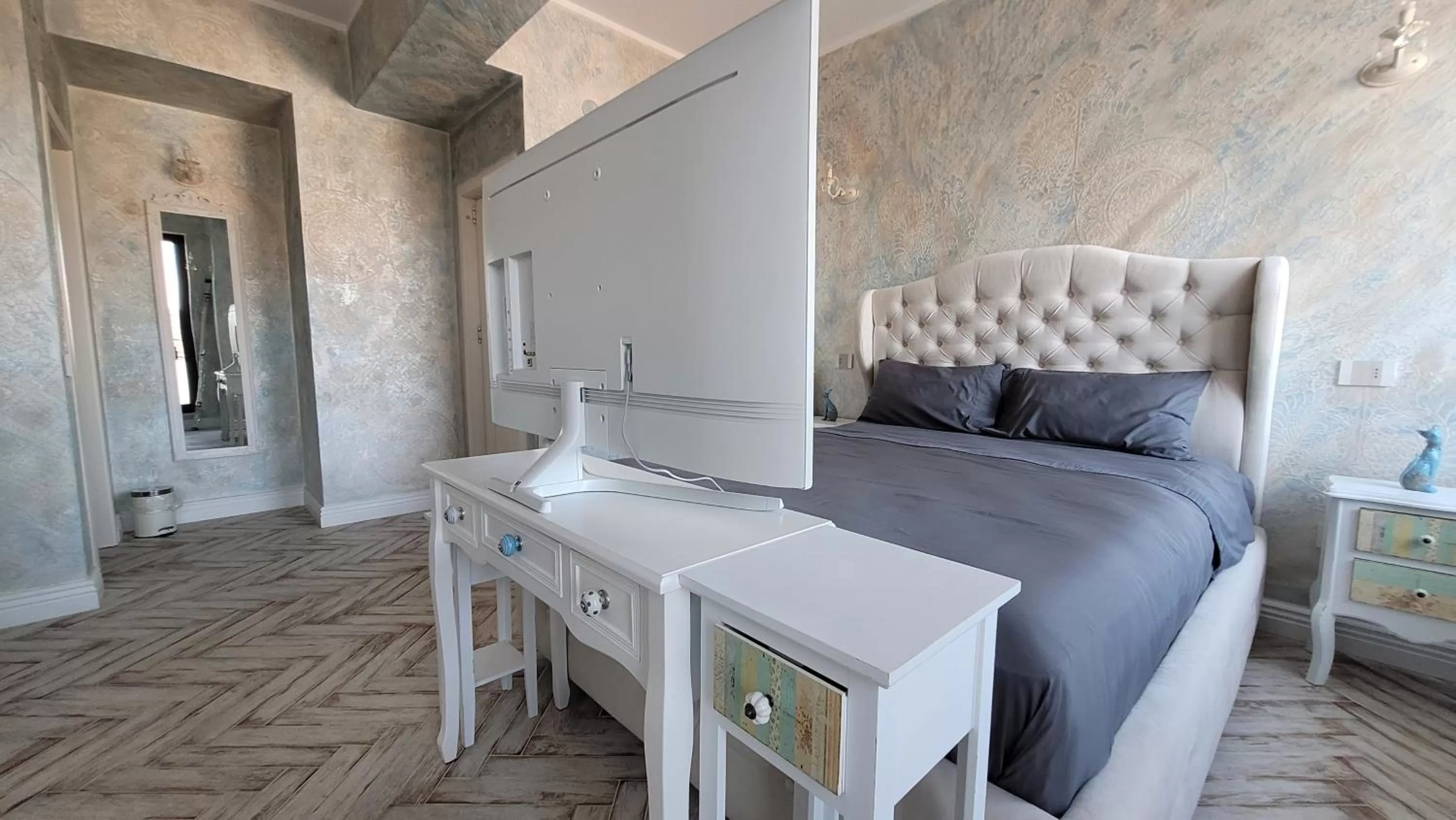 Bedroom, Dining Area in Terrace Suites Iasi