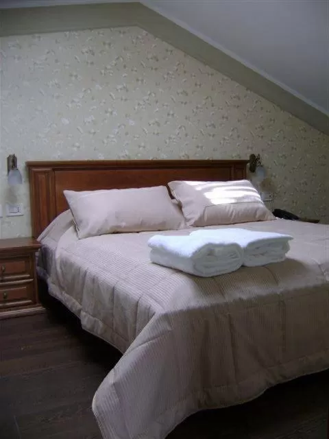 Bedroom, Room Photo in Vila Sigal Pogradec
