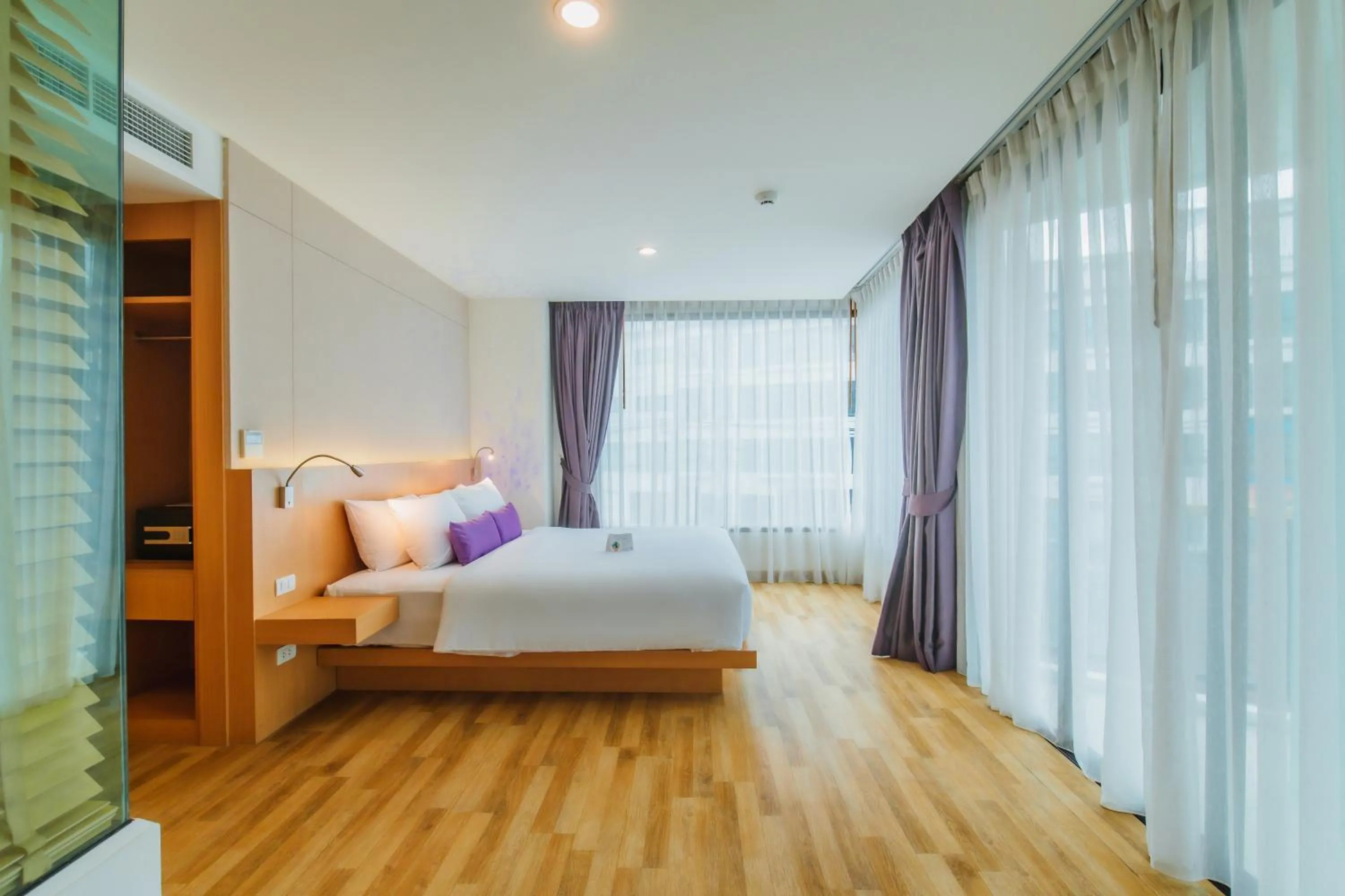 Bed in The Lunar Patong