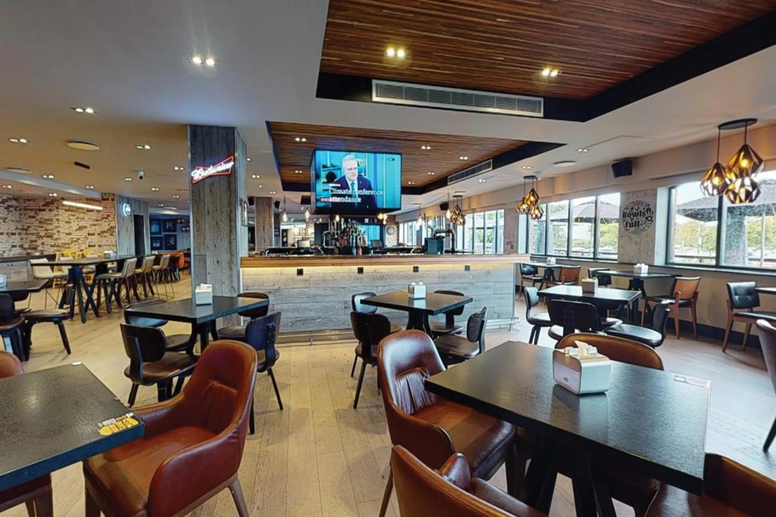 Restaurant/places to eat in Village Hotel Nottingham