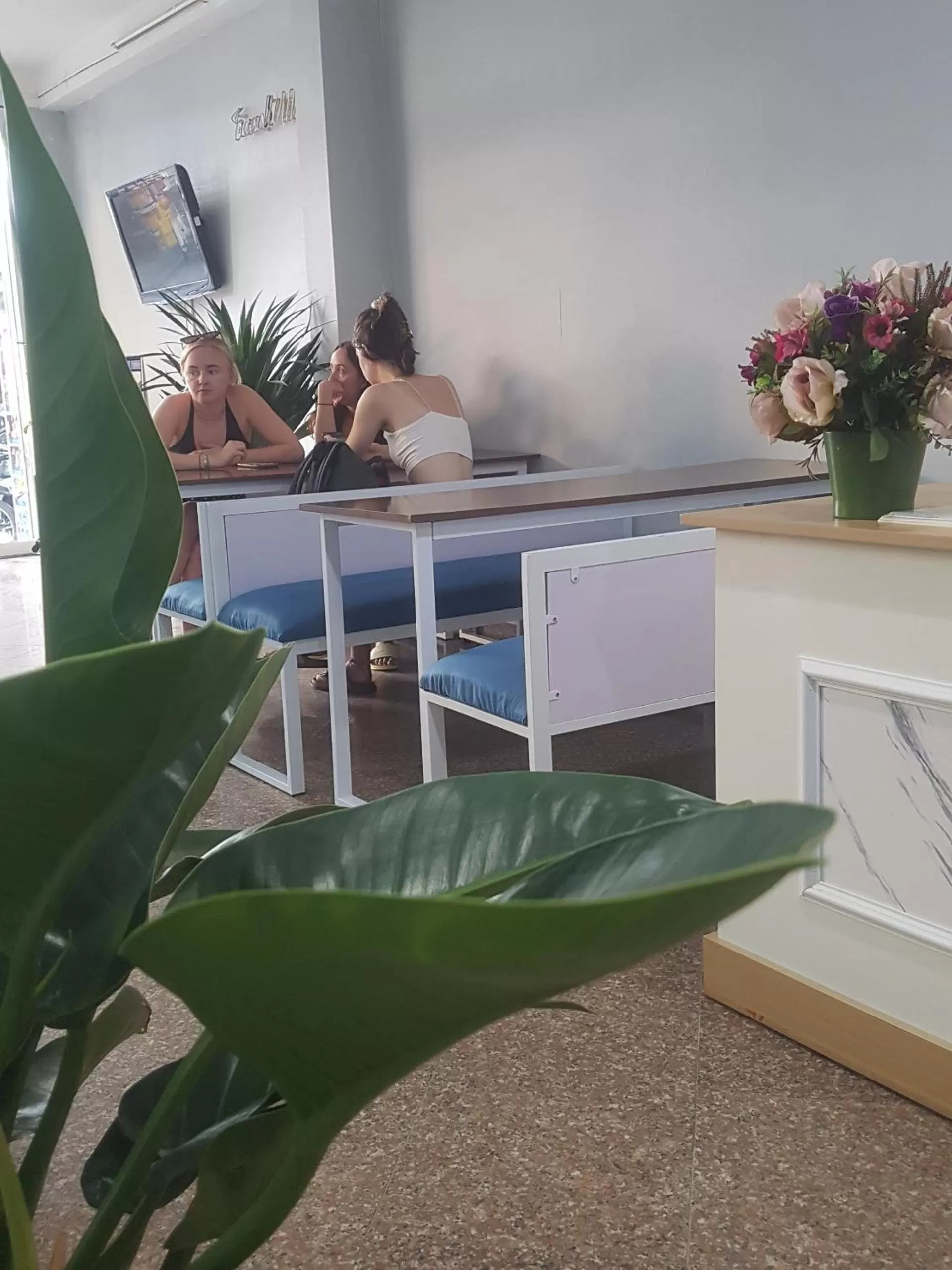 Restaurant/places to eat in Hanoi View Legend Hotel