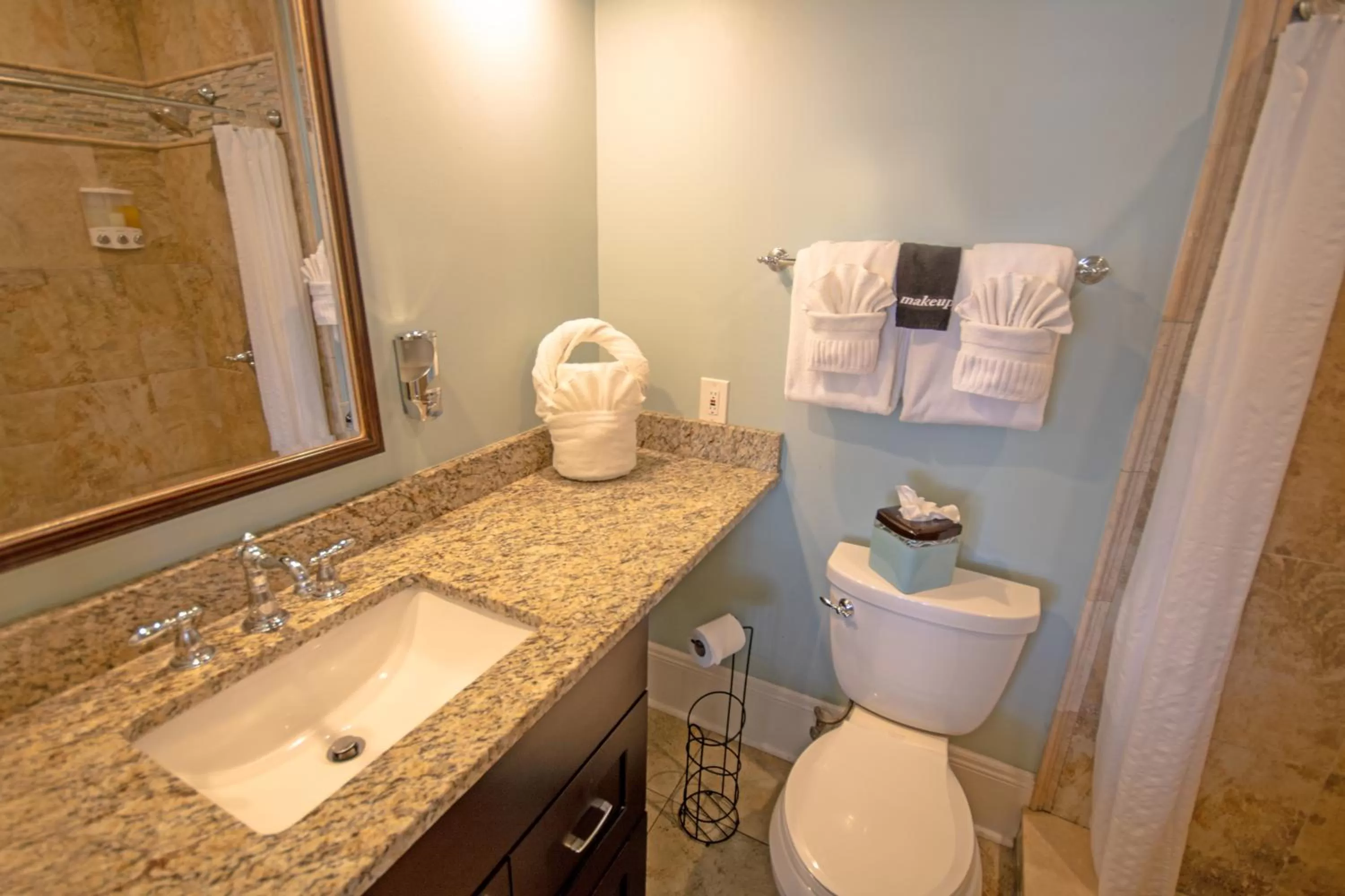 Shower, Bathroom in Hemingway House Bed and Breakfast