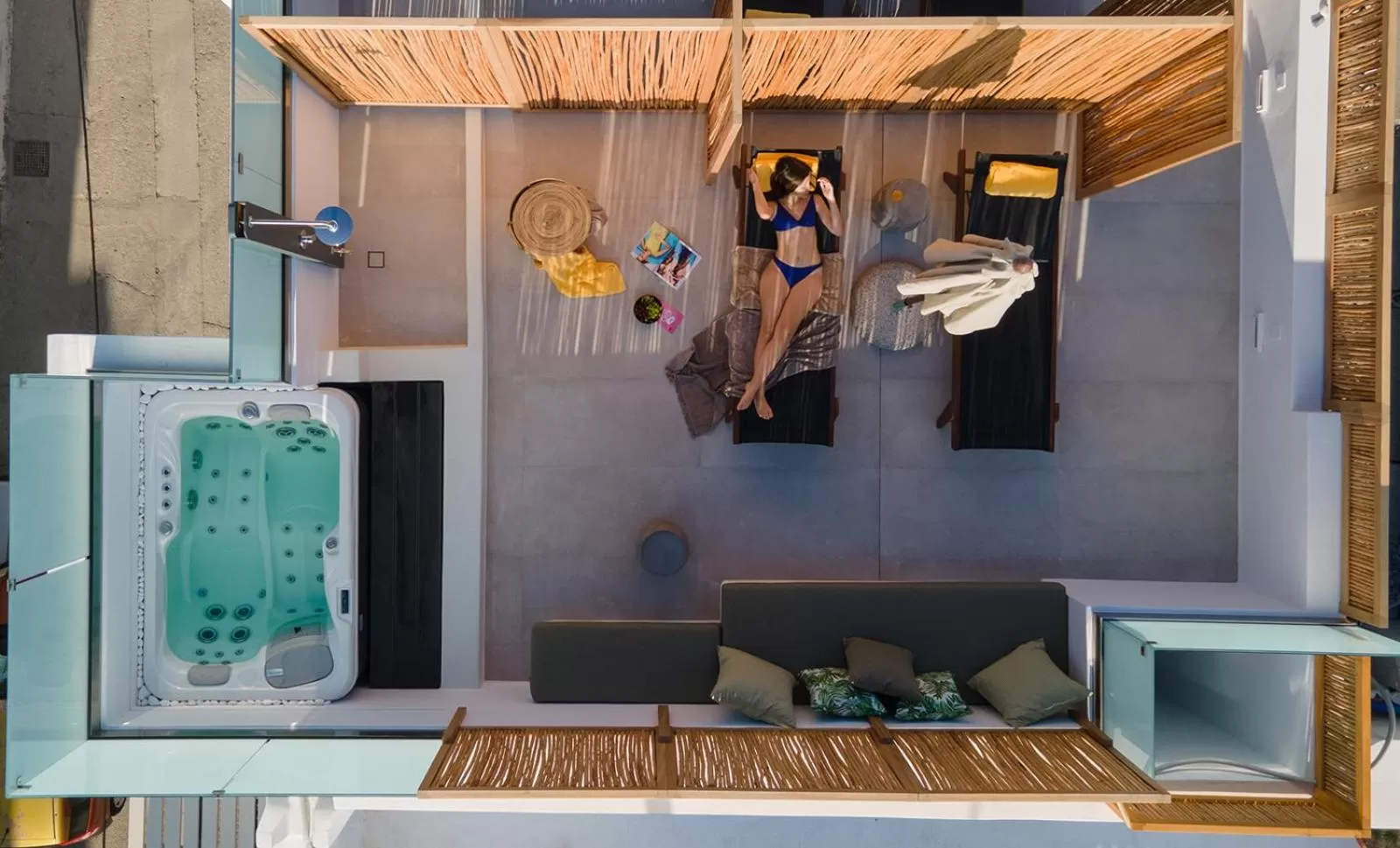 Hot Tub in "Makava Suites" Your Luxe Urban Sanctuary