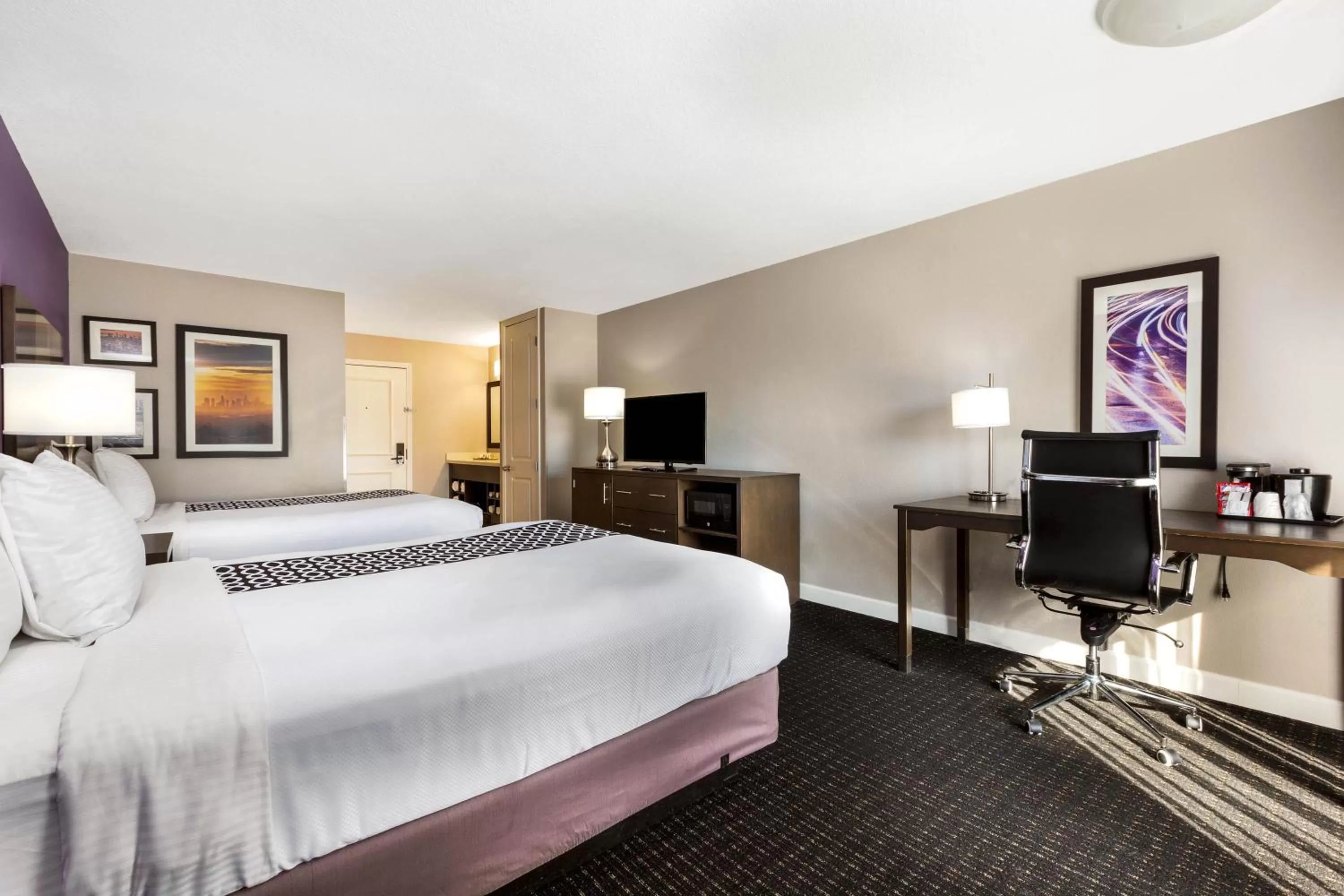 Bed in La Quinta by Wyndham Pomona