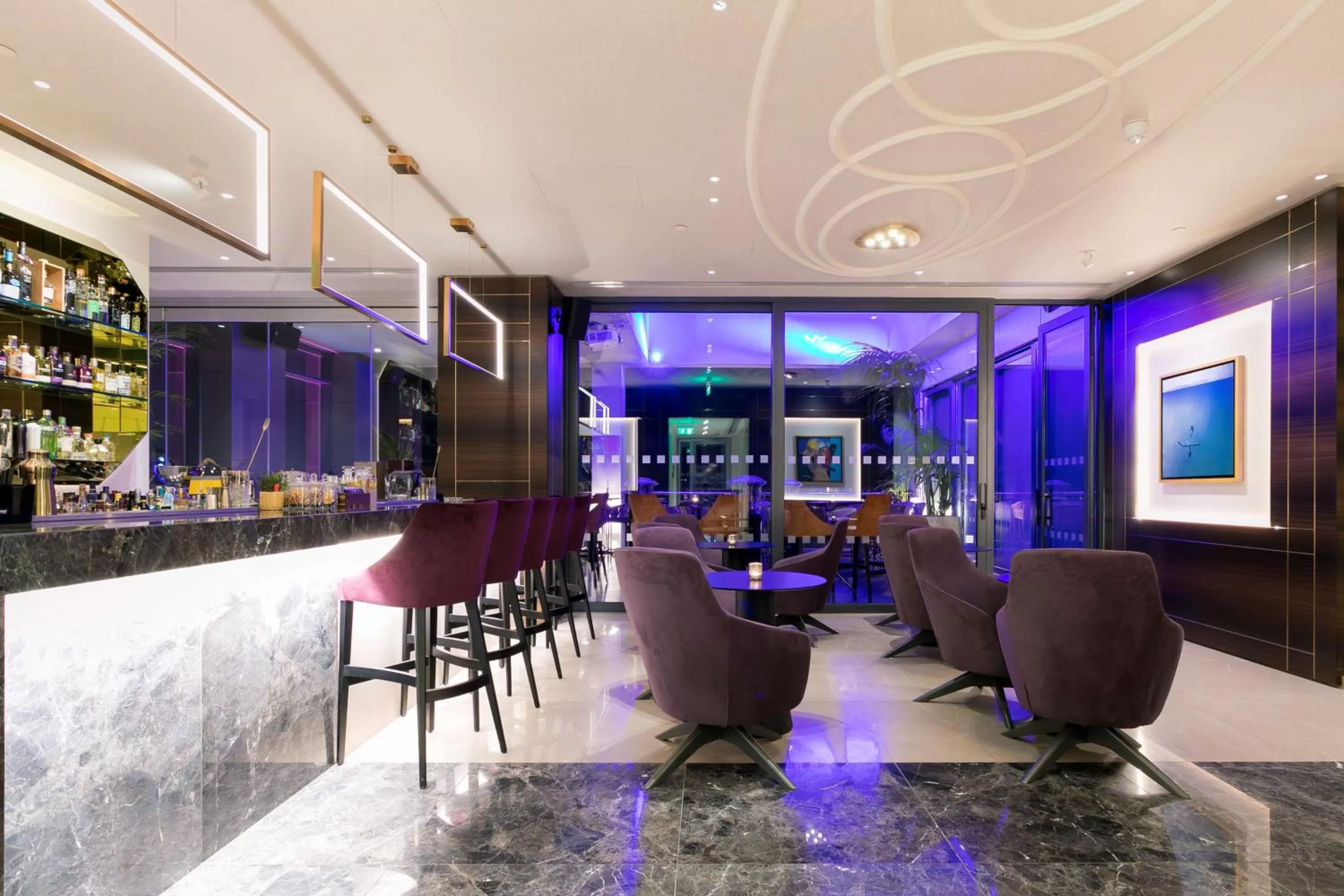 Lounge or bar in Radisson Blu Hotel, Larnaca