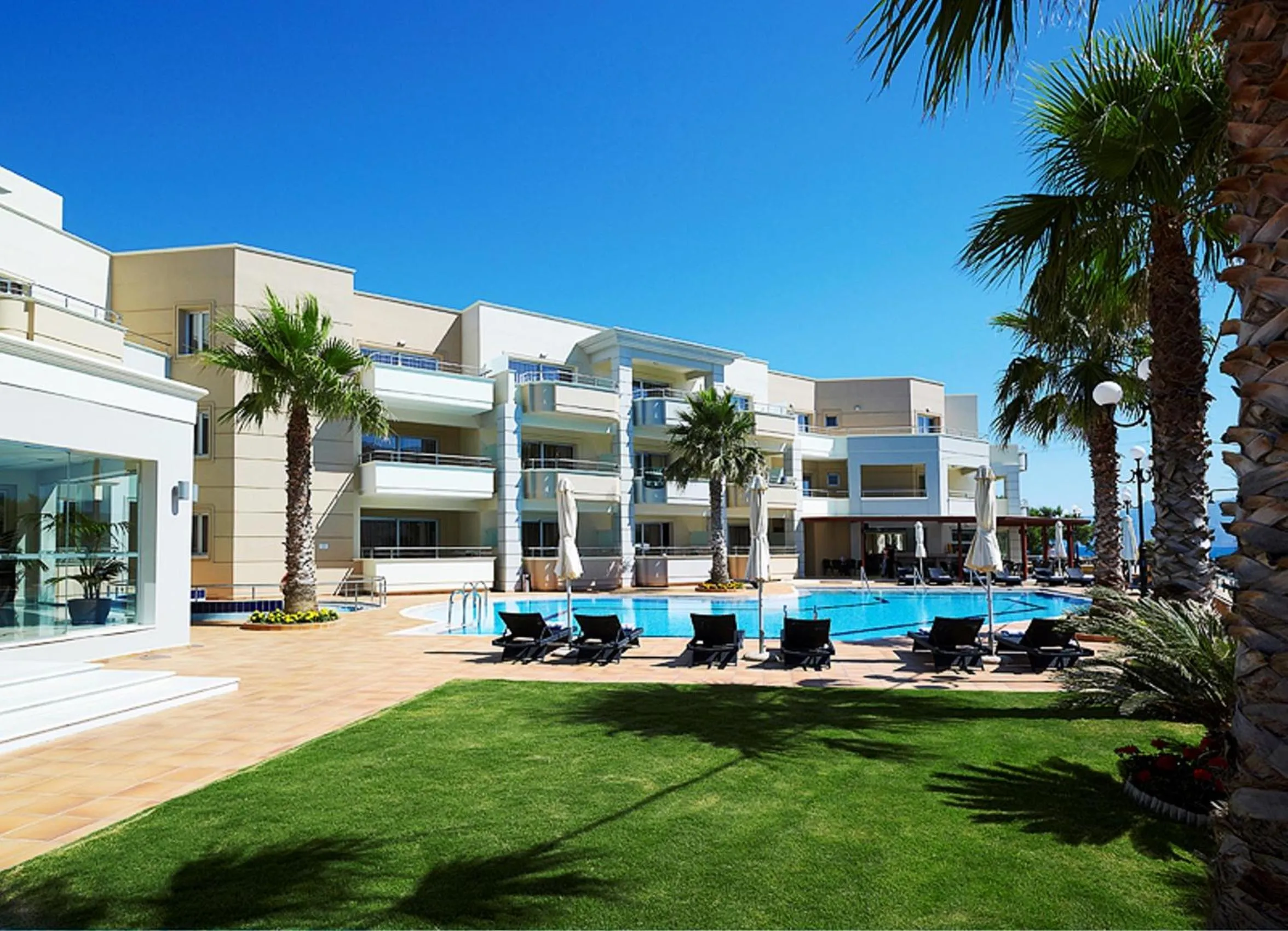 Property building in Molos Bay Hotel