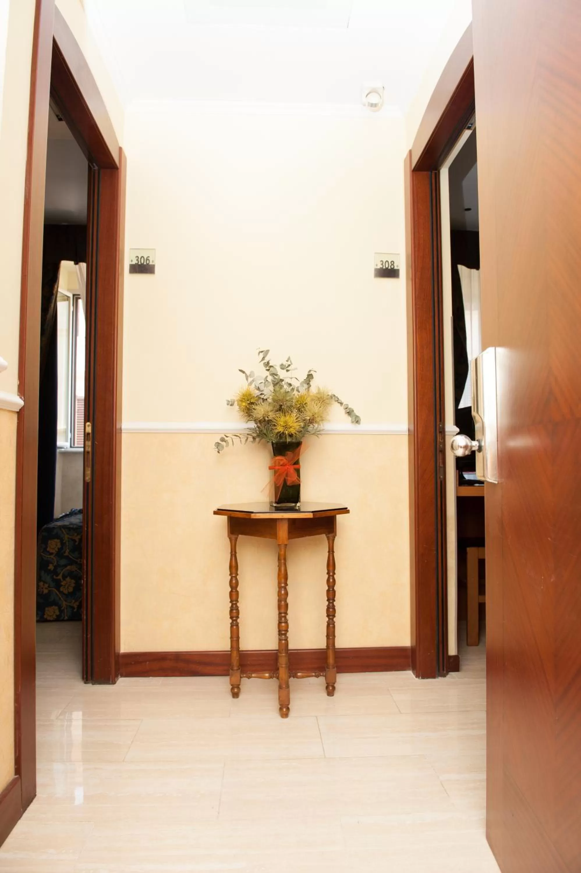 Decorative detail in Hotel Windrose