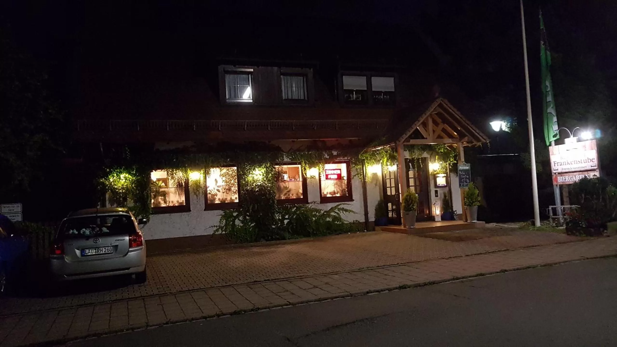 Facade/entrance, Property Building in Frankenstube-Winkelhaid