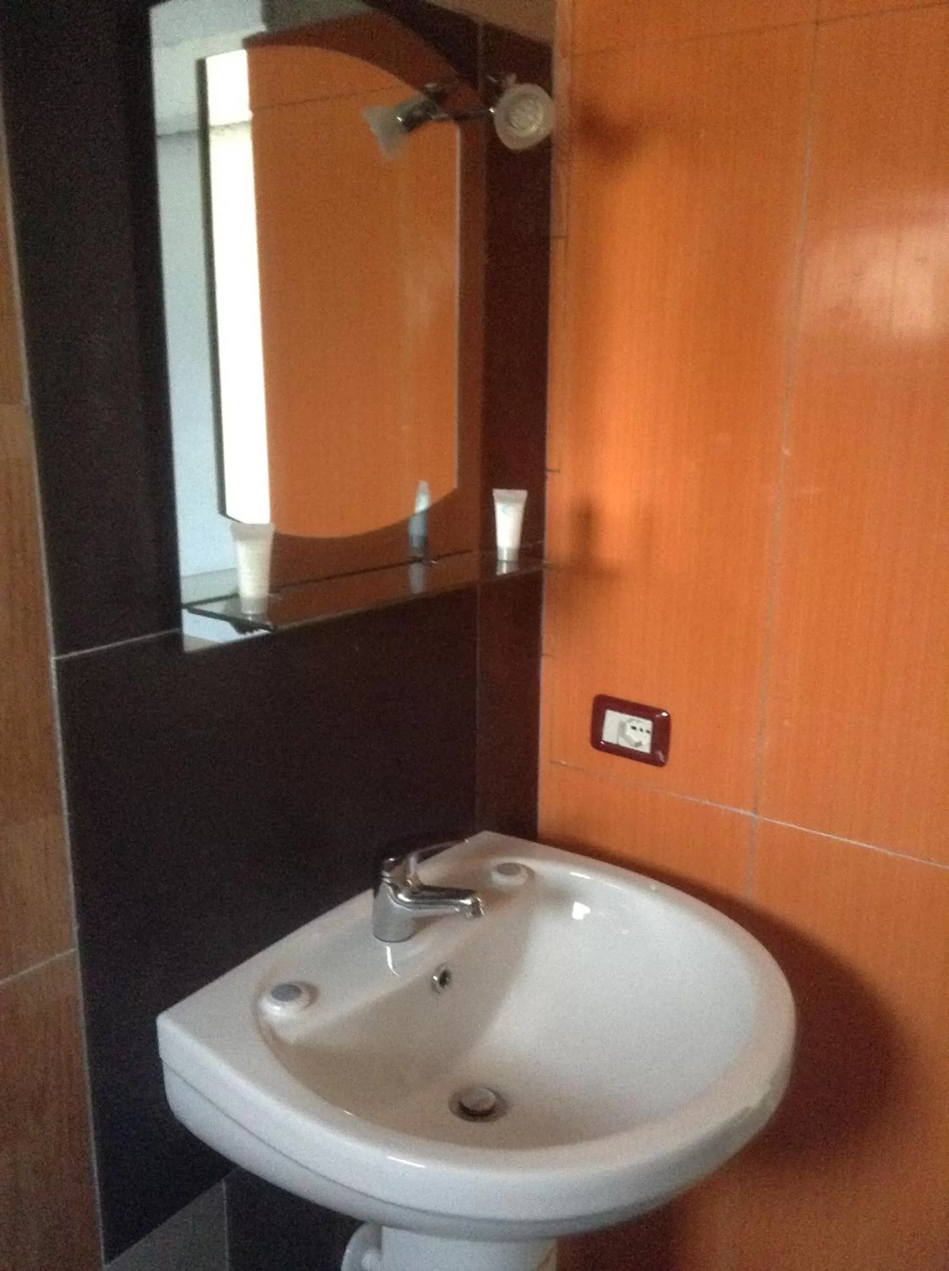 Photo of the whole room, Bathroom in Maxola's Dream Orikum