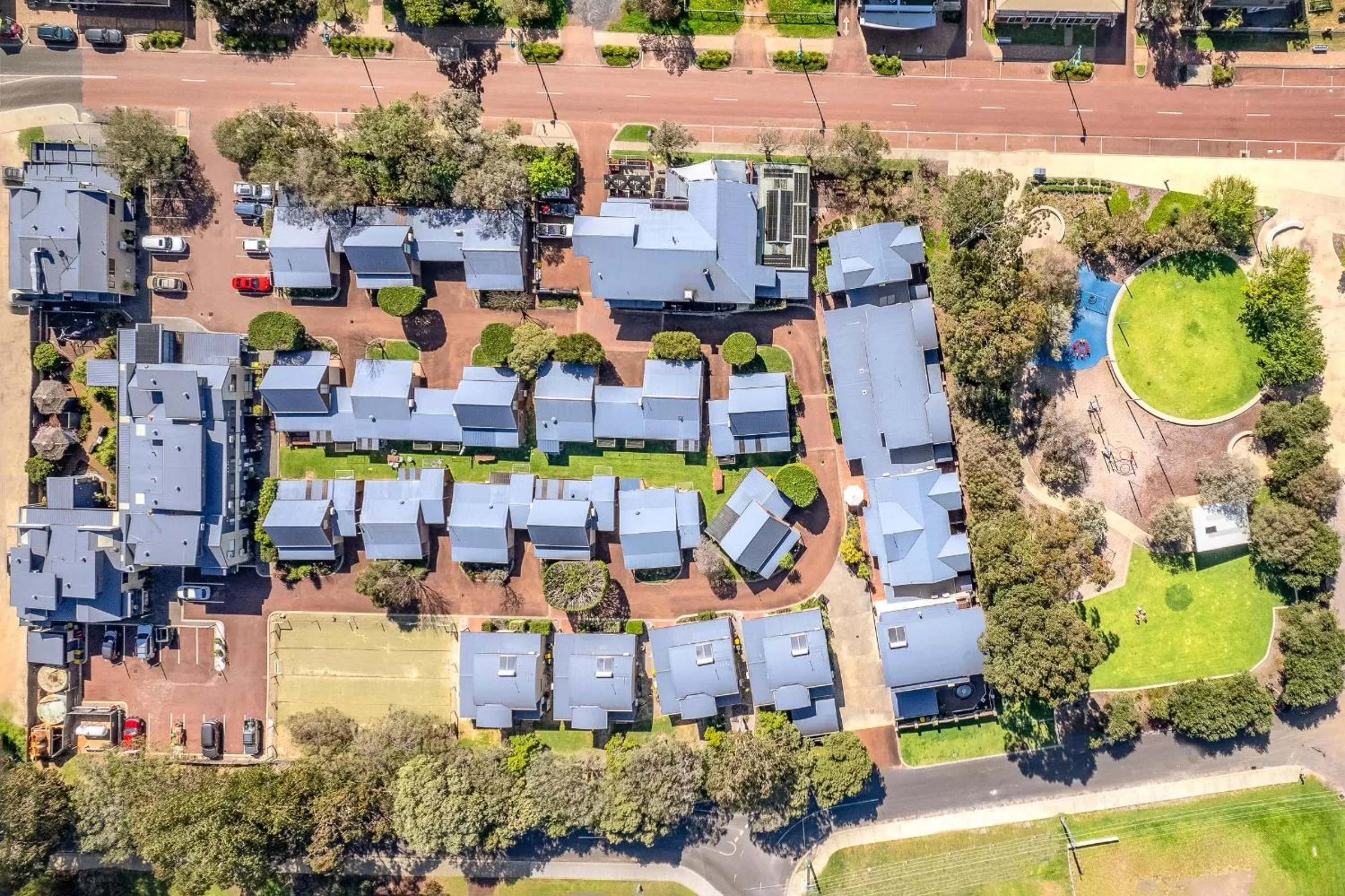 Queen Villa Spa Room with Kitchenette in Bay Village Dunsborough