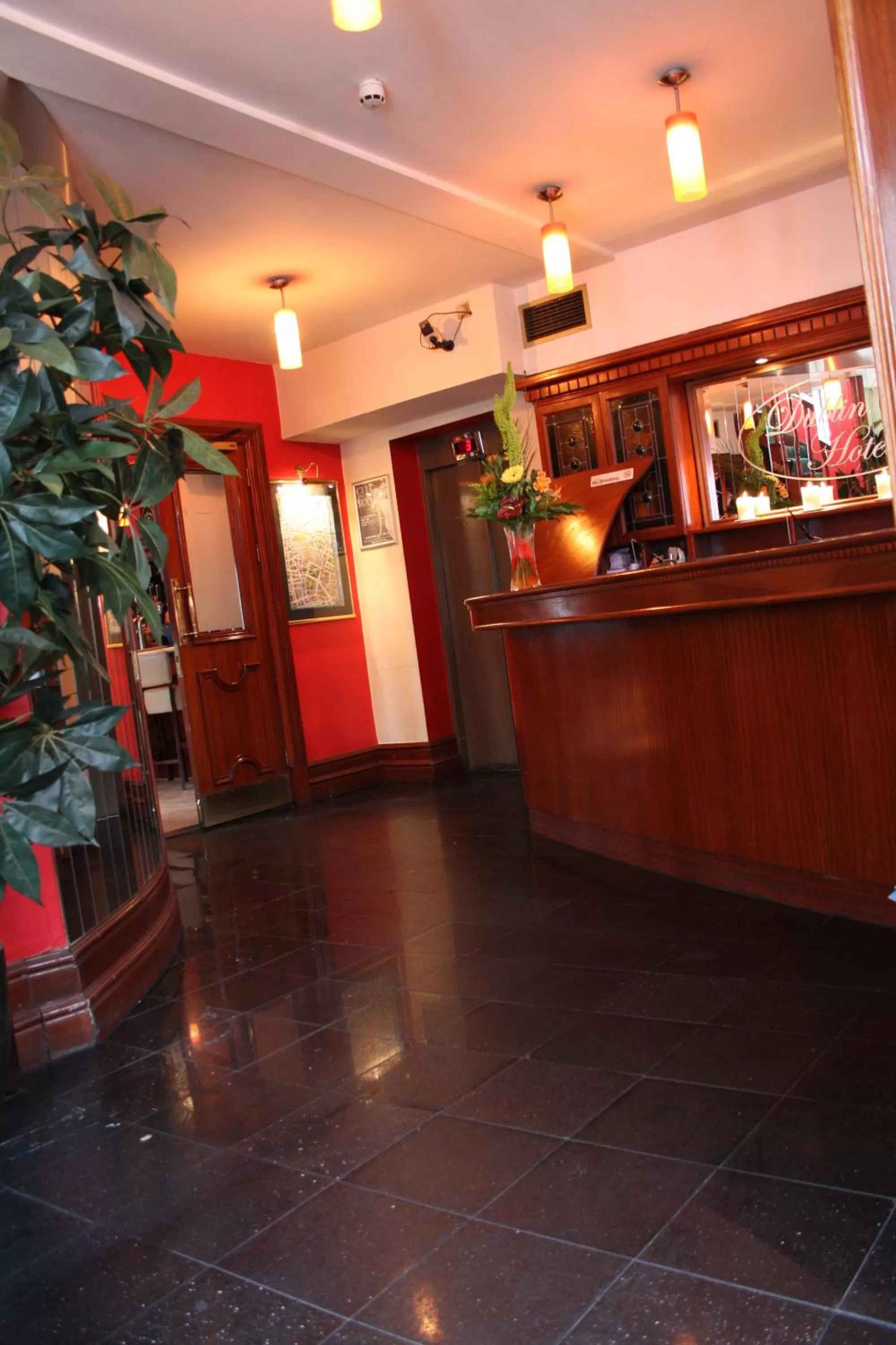 Lobby or reception in Dublin Citi Hotel of Temple Bar