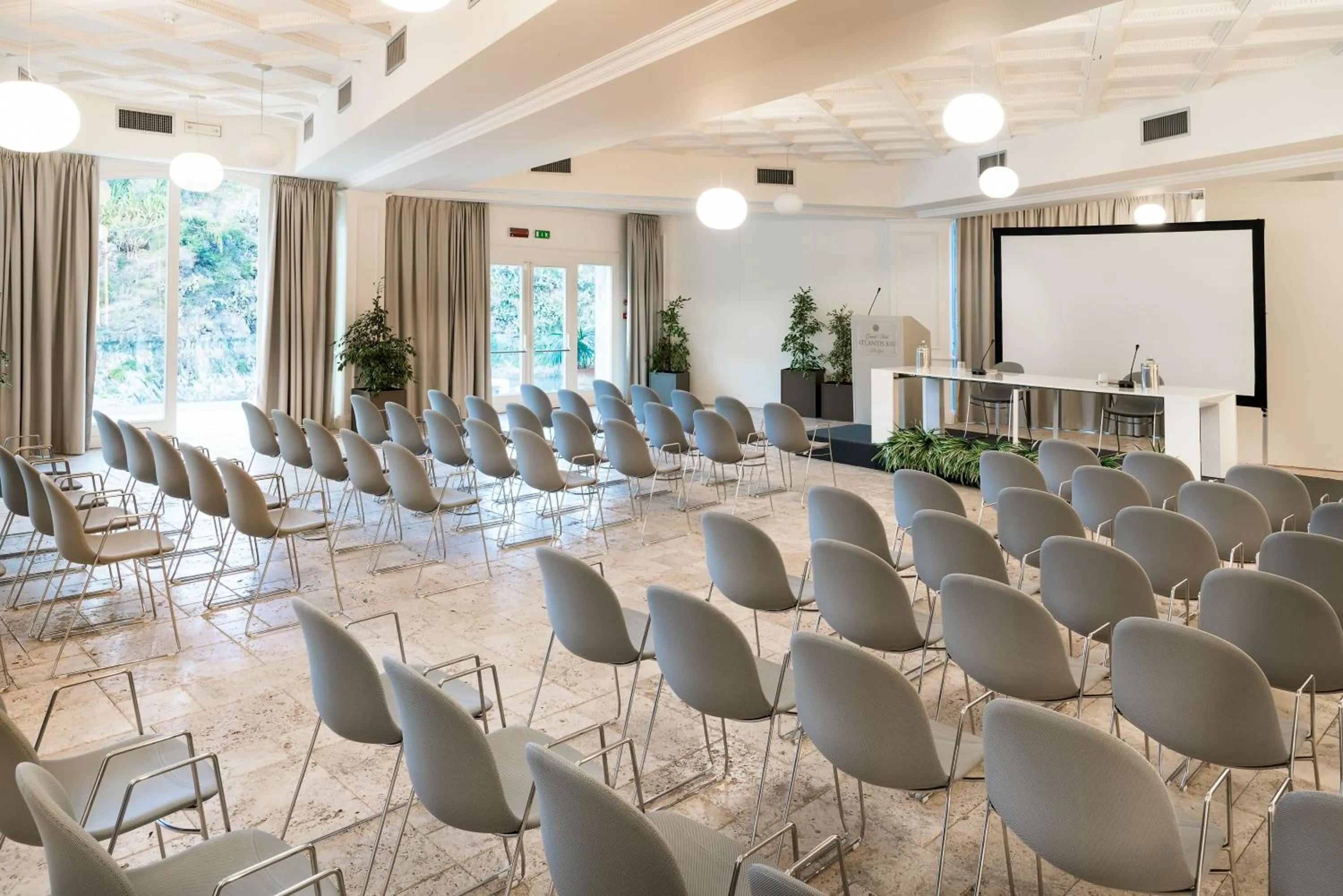 Business facilities in Atlantis Bay - The Leading Hotels of the World