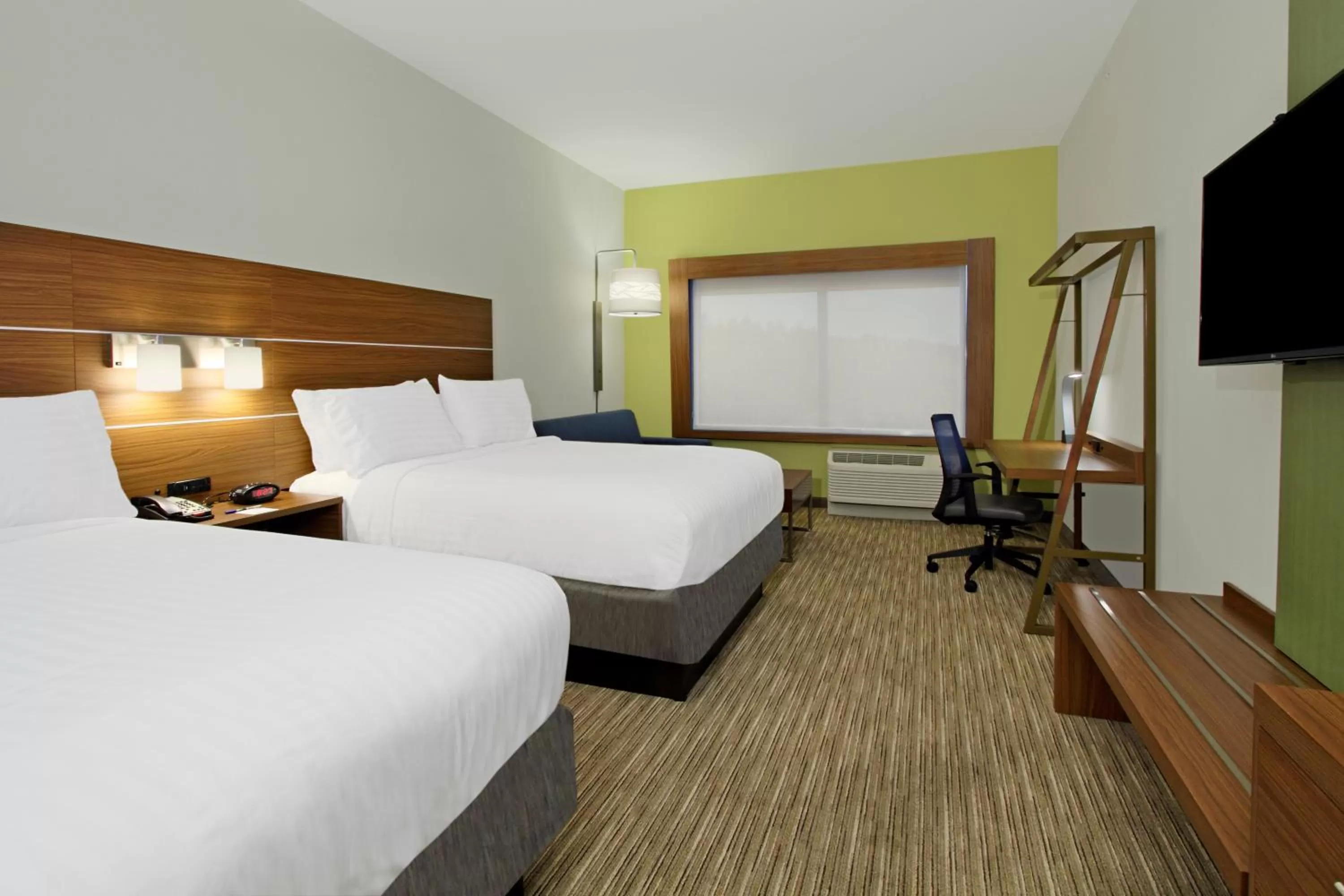 Bed in Holiday Inn Express Jasper by IHG