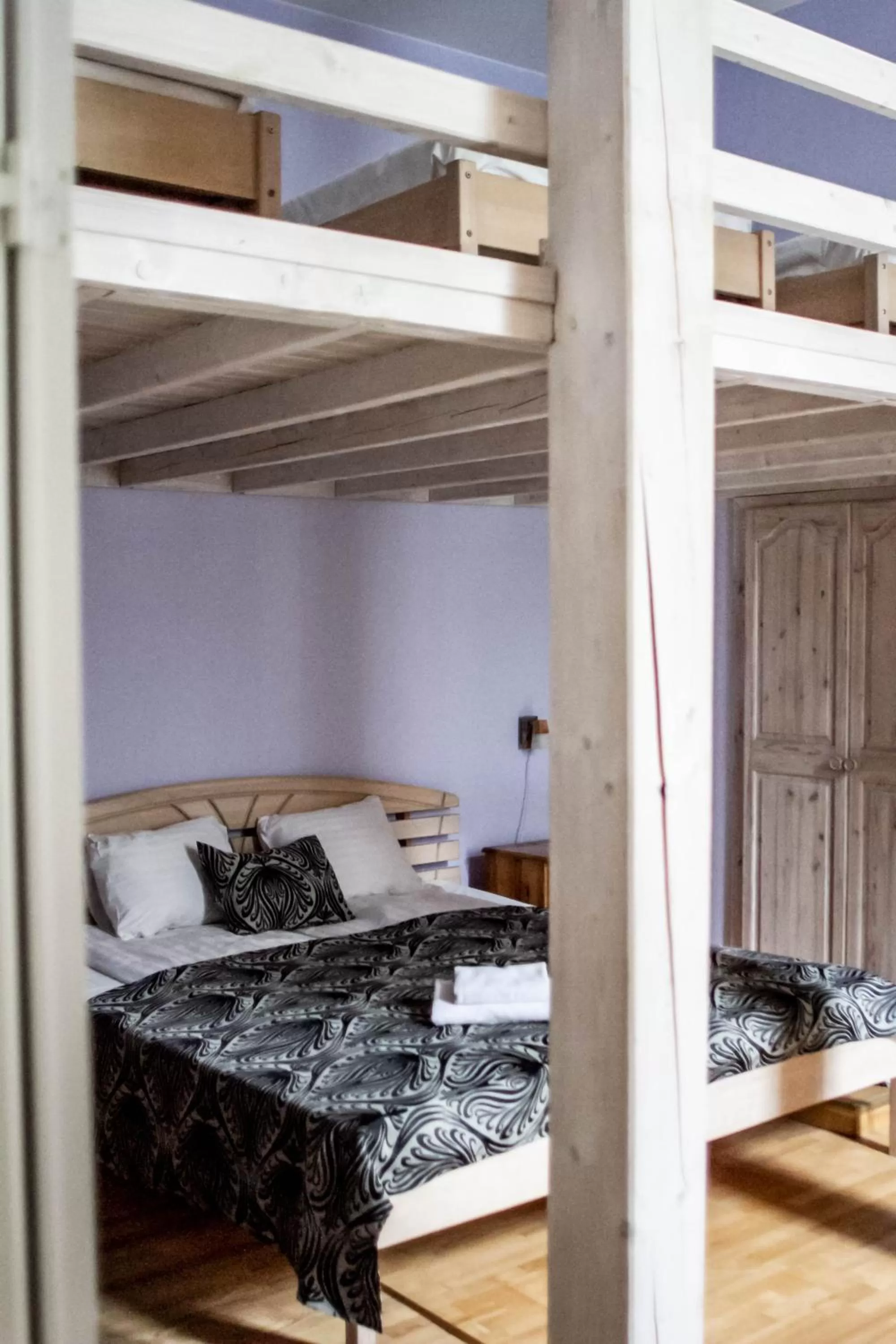 Photo of the whole room, Bed in Sunset Hotel