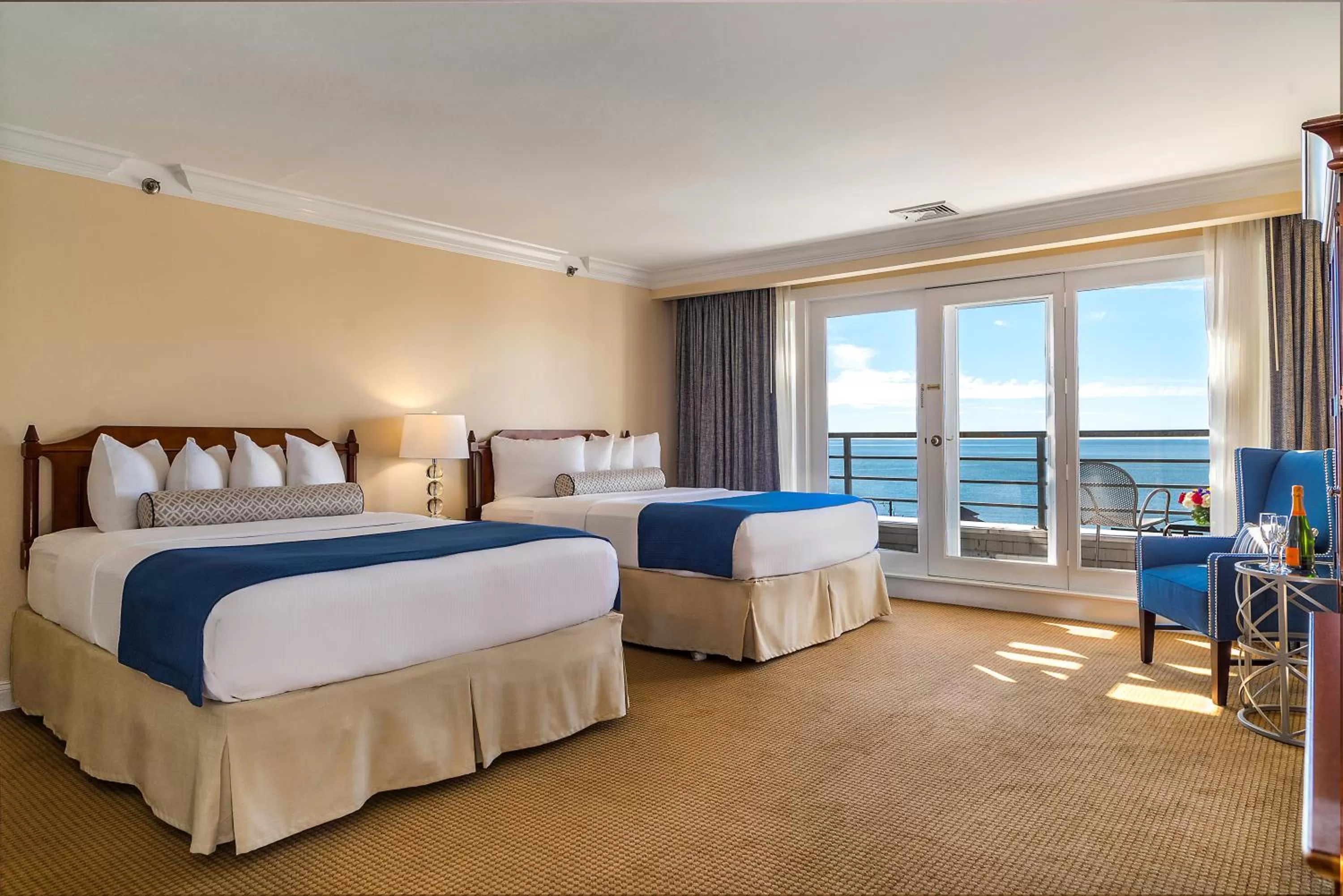 Bed in Water's Edge Resort & Spa