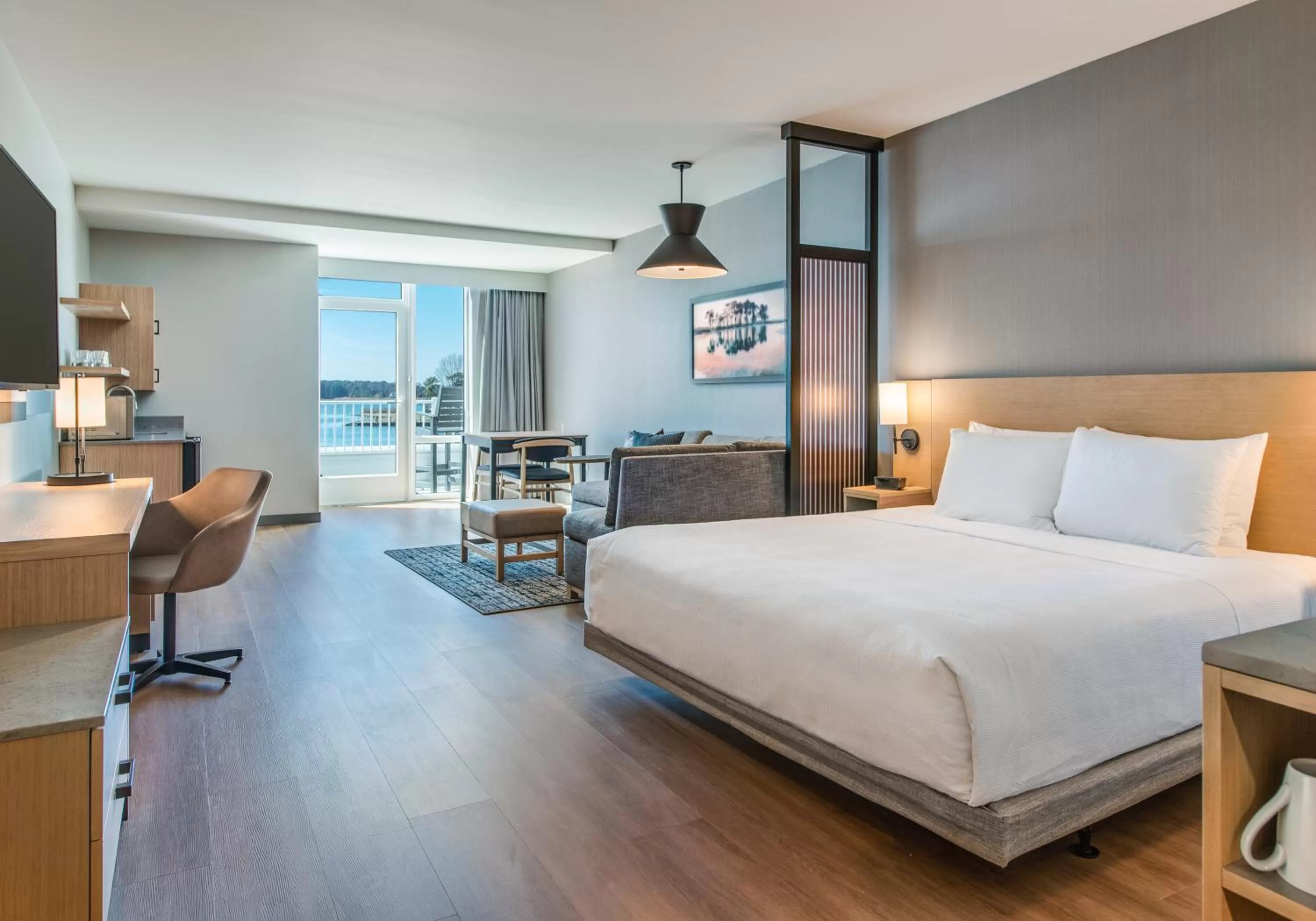 Waterfront King Room with Balcony and Roll-in Shower - Disability Access in Hyatt Place Kent Narrows And Marina