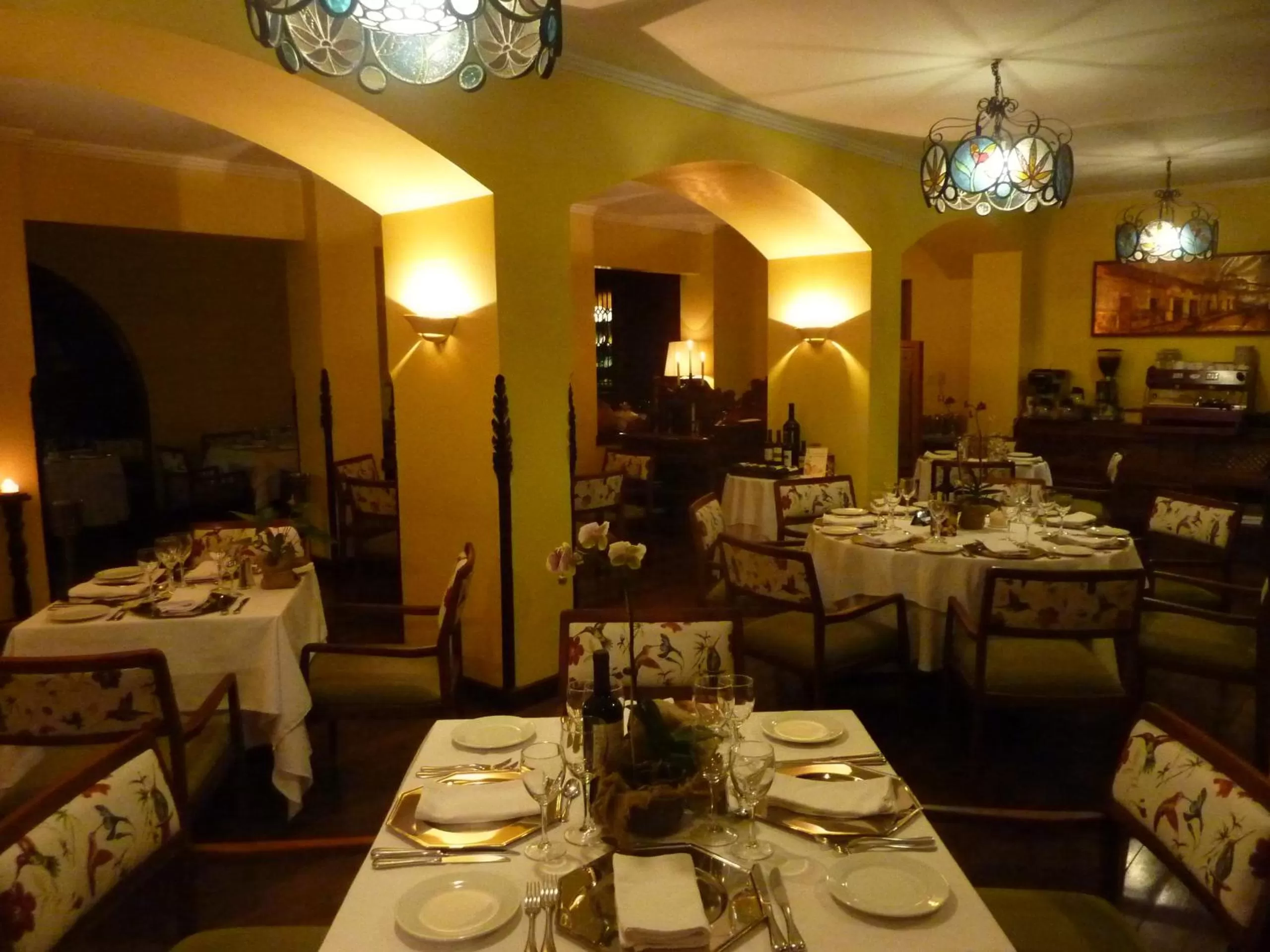 Restaurant/Places to Eat in Hotel Victoria